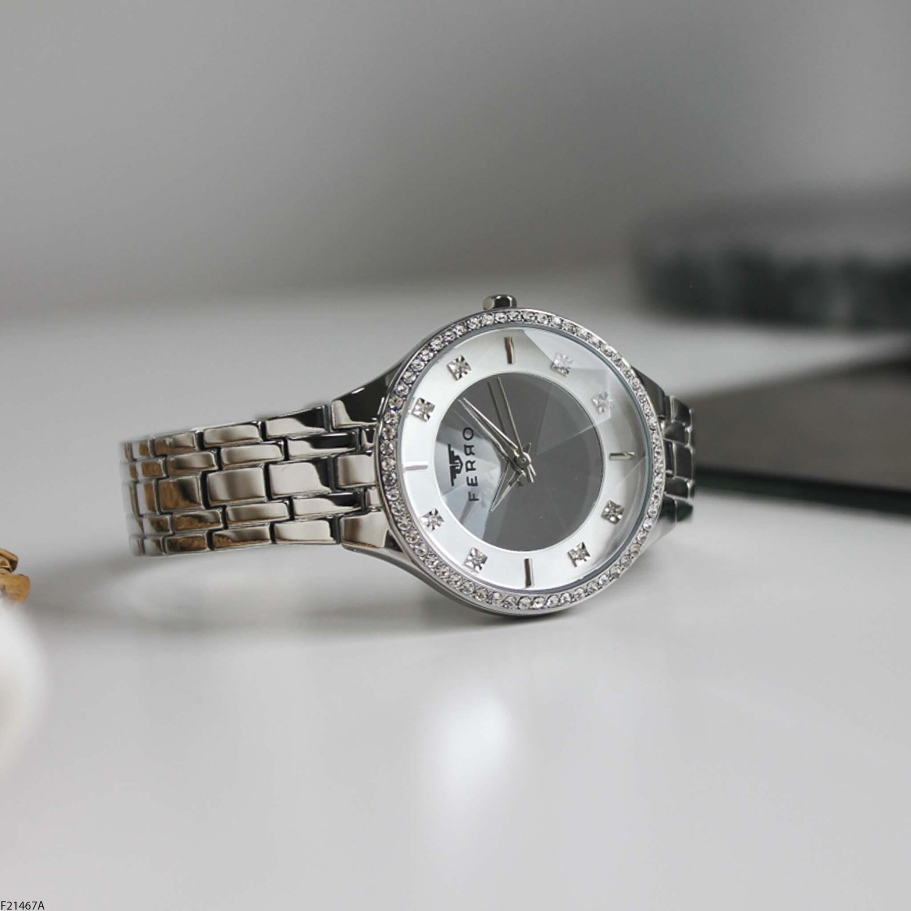 Ferro F21467A Kadın Kol Saati