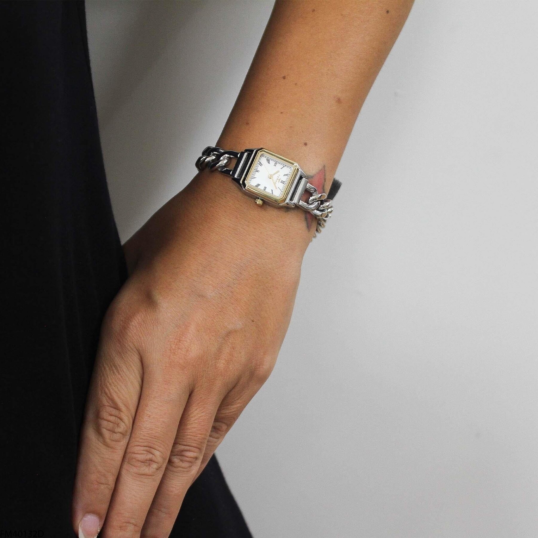 Ferro FM40132D Çelik Kordonlu Kadın Kol Saati