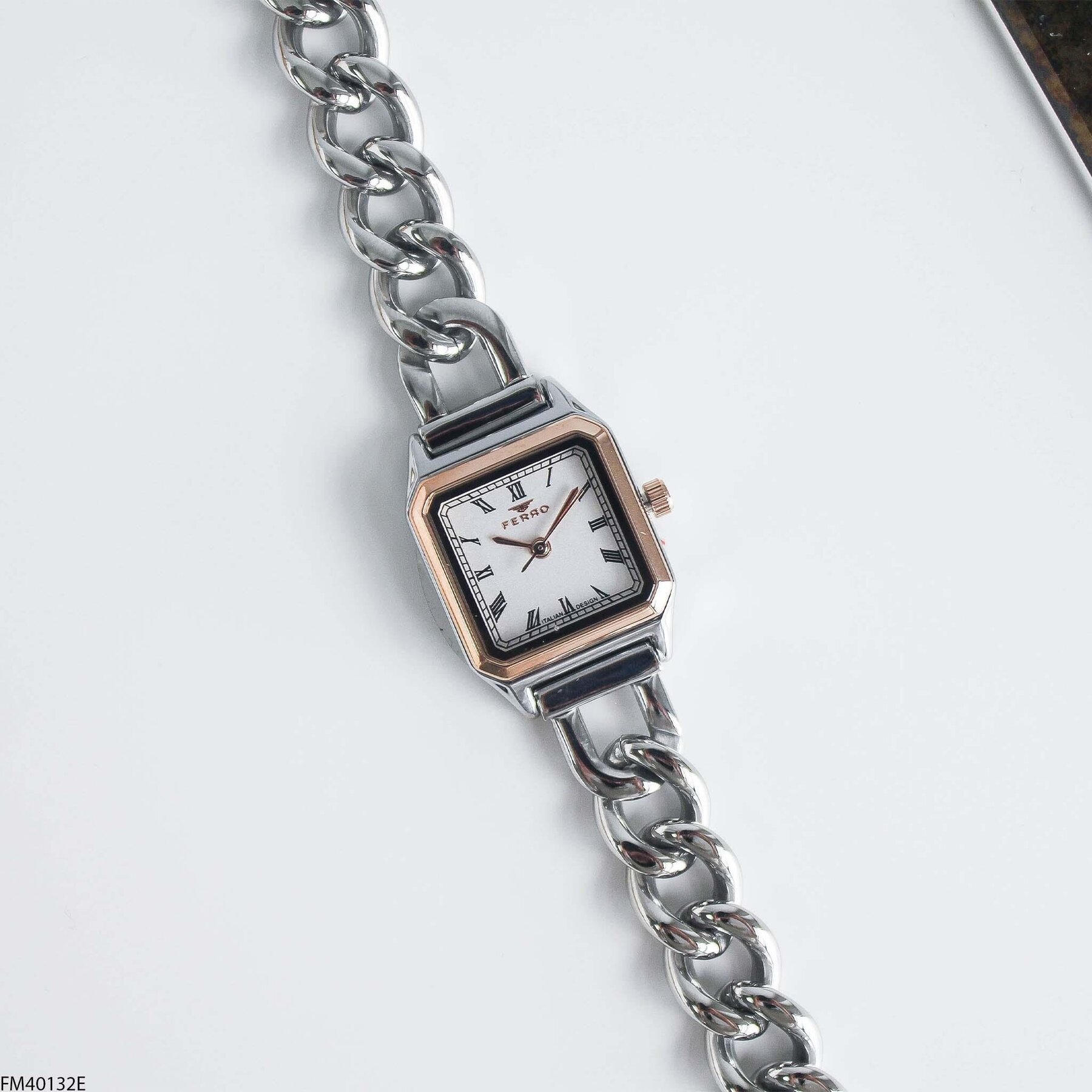Ferro FM40132E Çelik Kordonlu Kadın Kol Saati