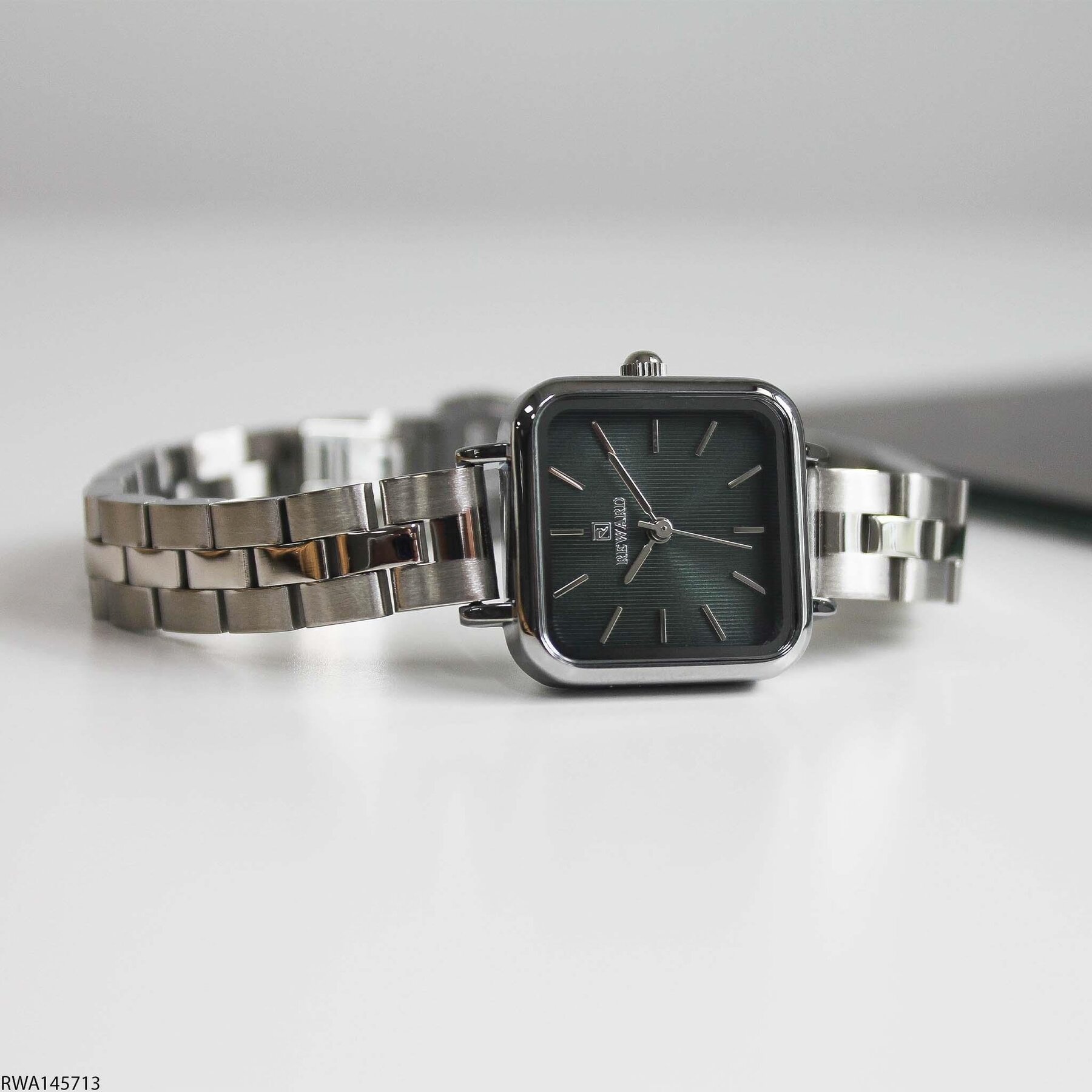 Reward RWA145713 Çelik Kordonlu Kadın Kol Saati