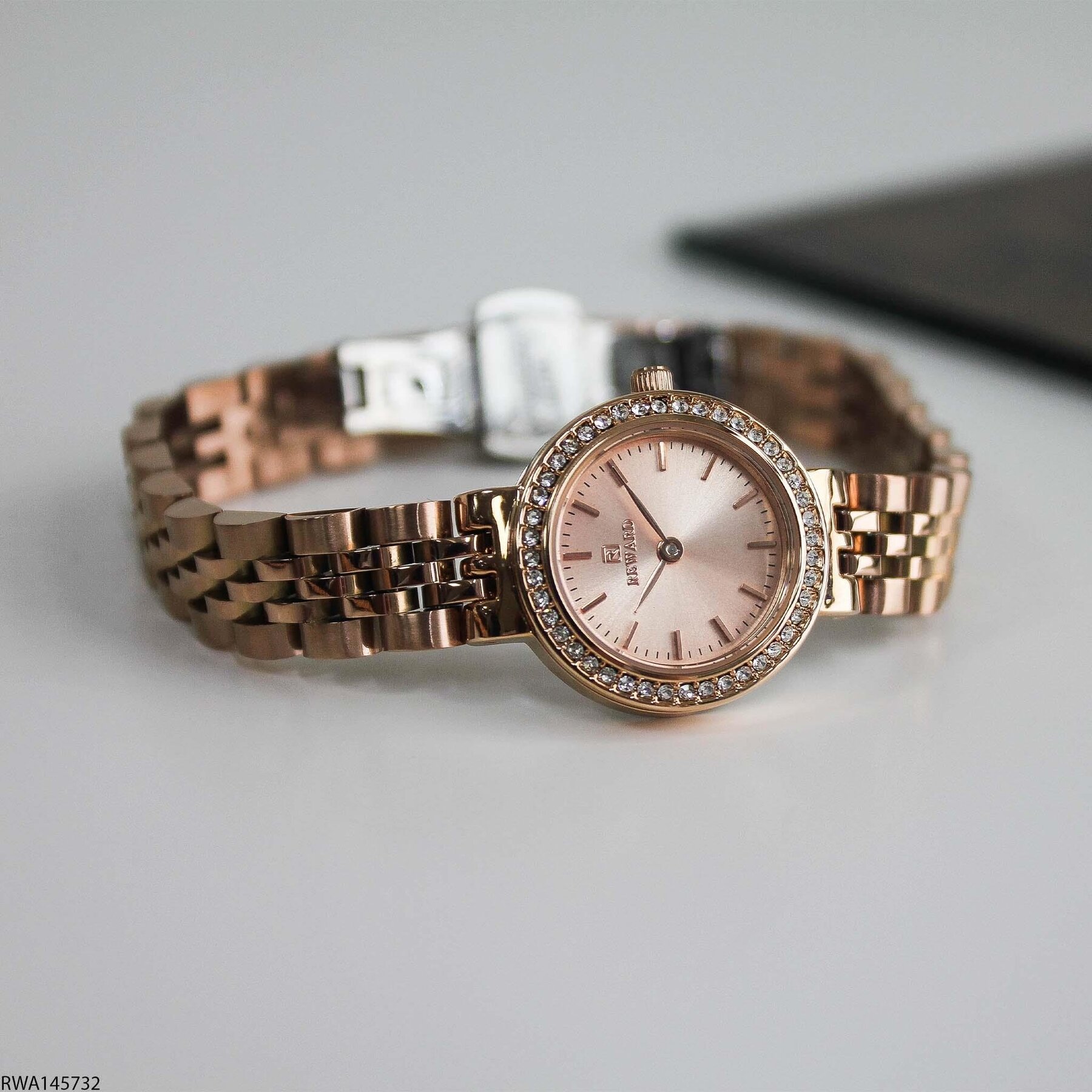 Reward RWA145732 Çelik Kordonlu Kadın Kol Saati