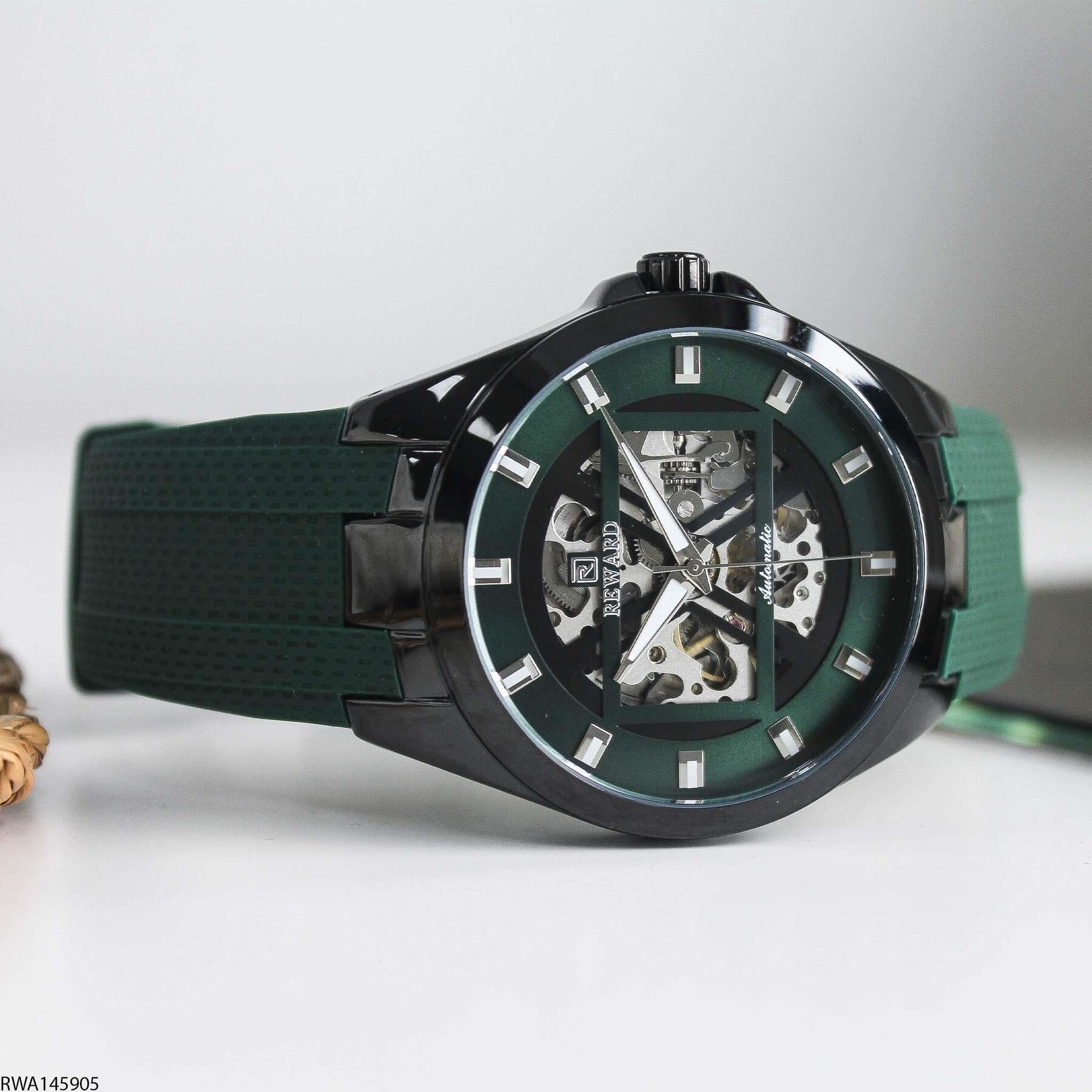 Reward RWA145905 Silikon Kordonlu Otomatik Erkek Kol Saati