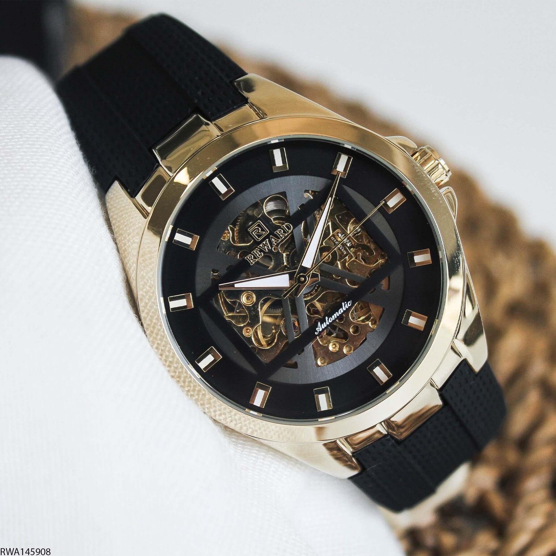 Reward RWA145908 Silikon Kordonlu Otomatik Erkek Kol Saati