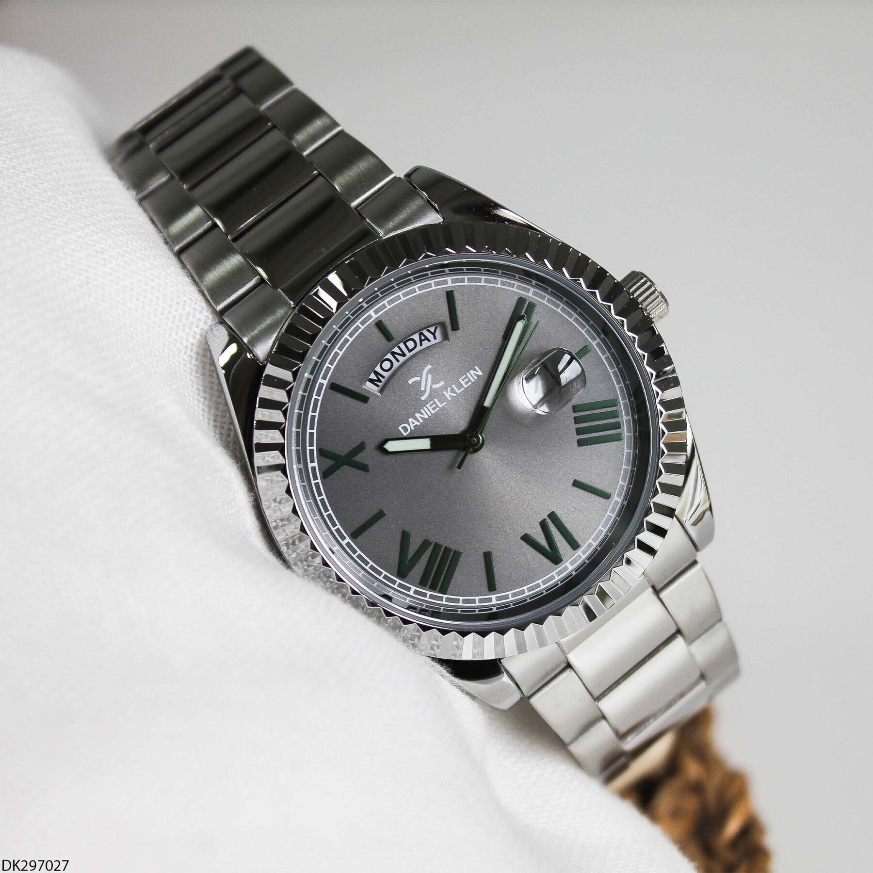 Daniel Klein DK453126 Steel Strap Men Watch