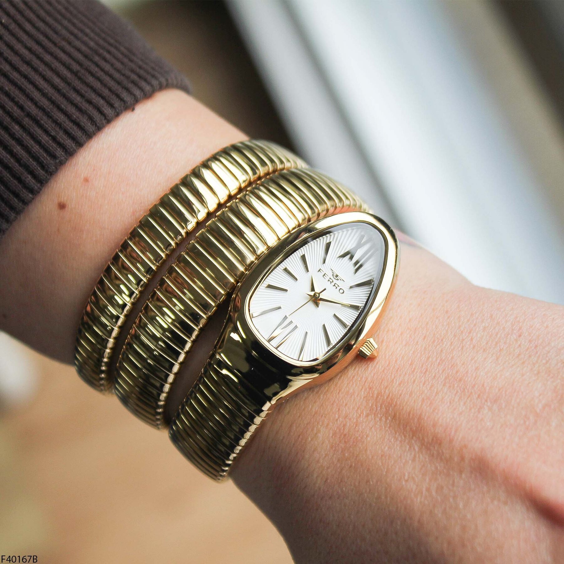 Ferro F40167B Çelik Kordonlu Kadın Kol Saati