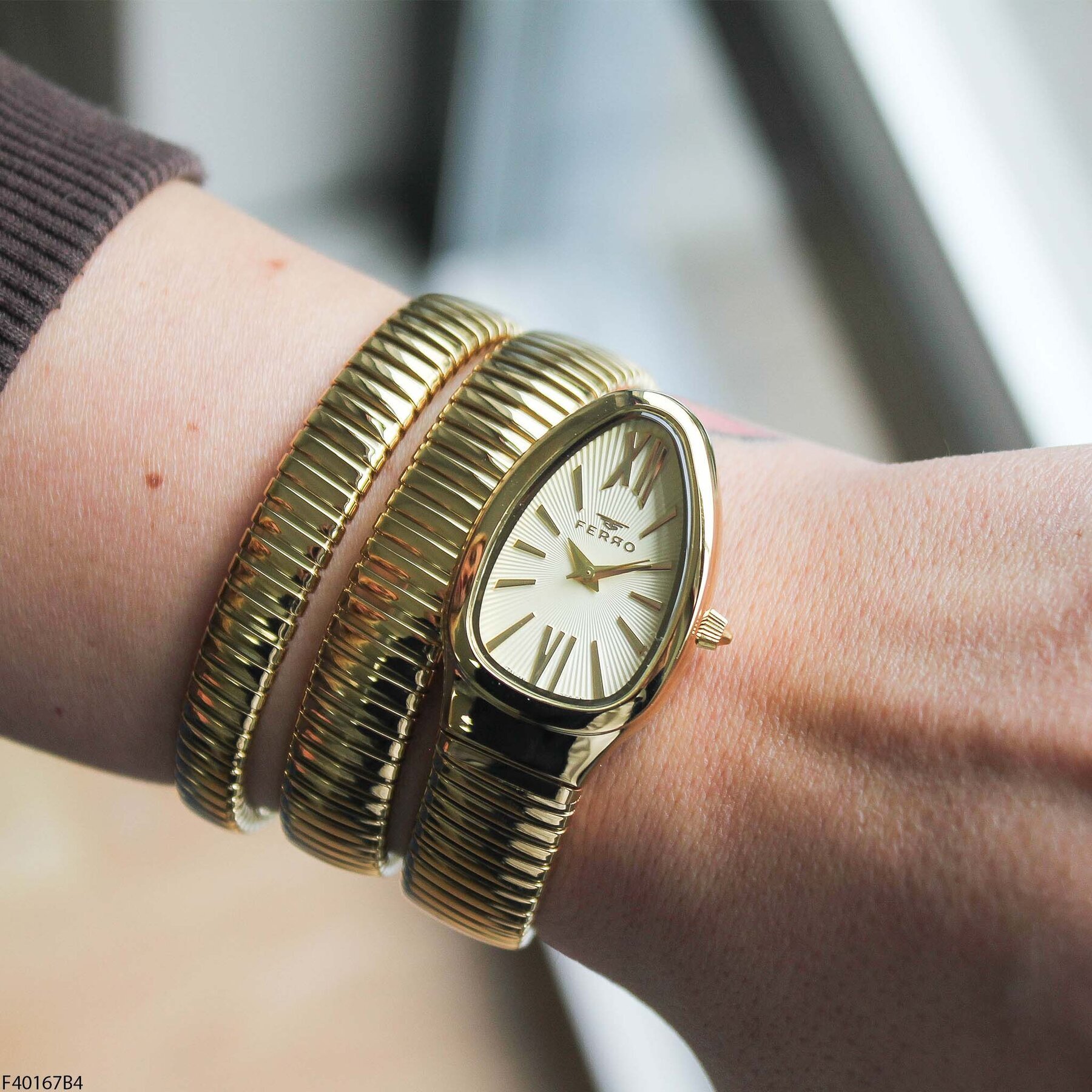 Ferro F40167B4 Çelik Kordonlu Kadın Kol Saati