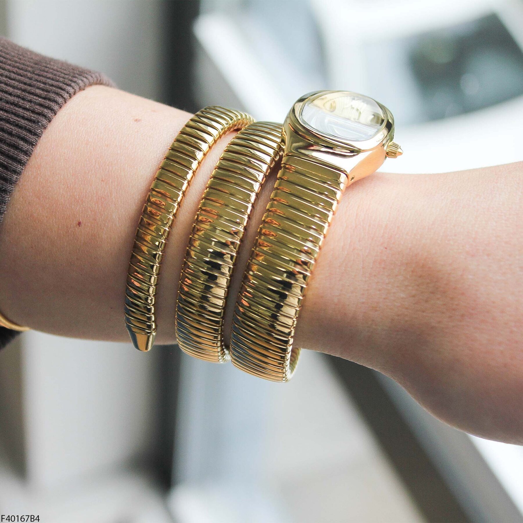 Ferro F40167B4 Çelik Kordonlu Kadın Kol Saati