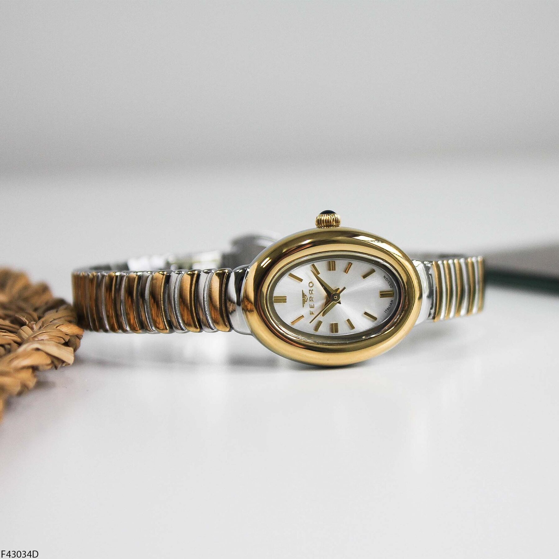 Ferro F43034D Çelik Kordonlu Kadın Kol Saati