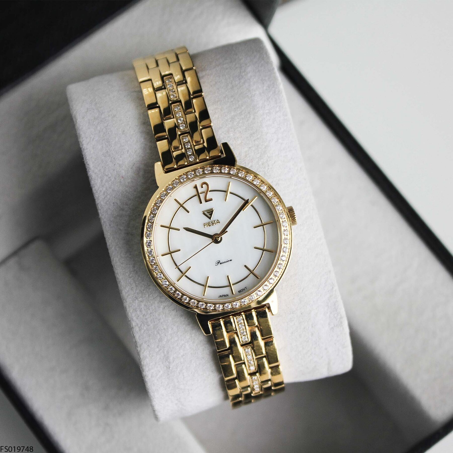 Fiesta FS019748 Çelik Kordonlu Kadın Kol Saati