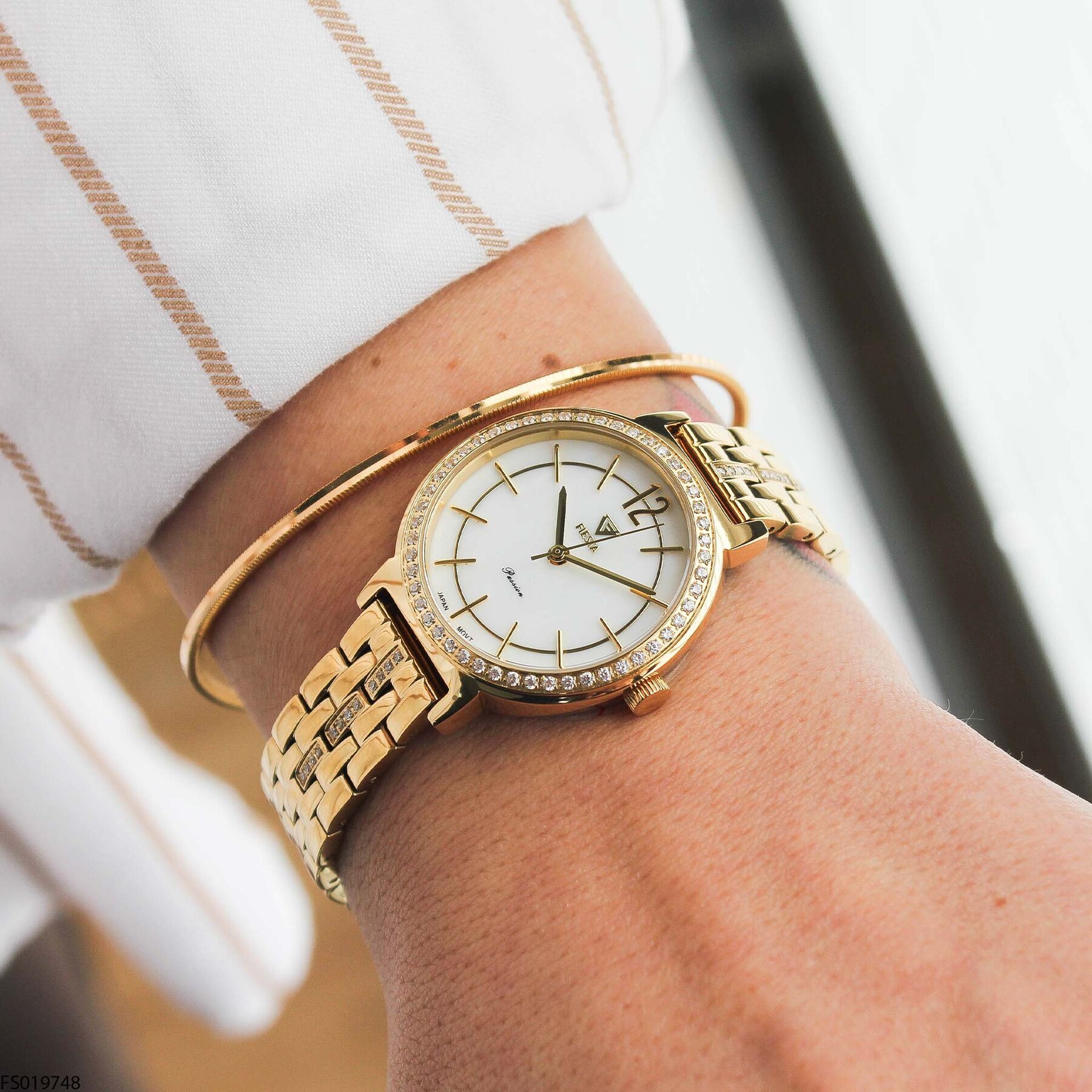 Fiesta FS019748 Çelik Kordonlu Kadın Kol Saati