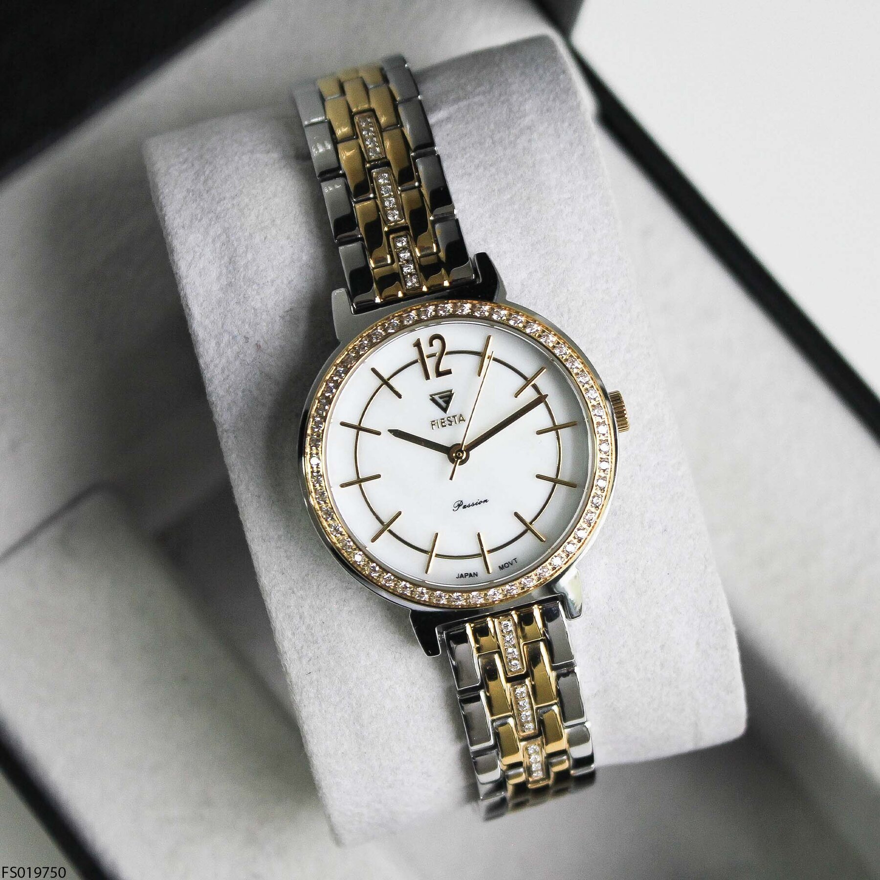Fiesta FS019750 Çelik Kordonlu Kadın Kol Saati