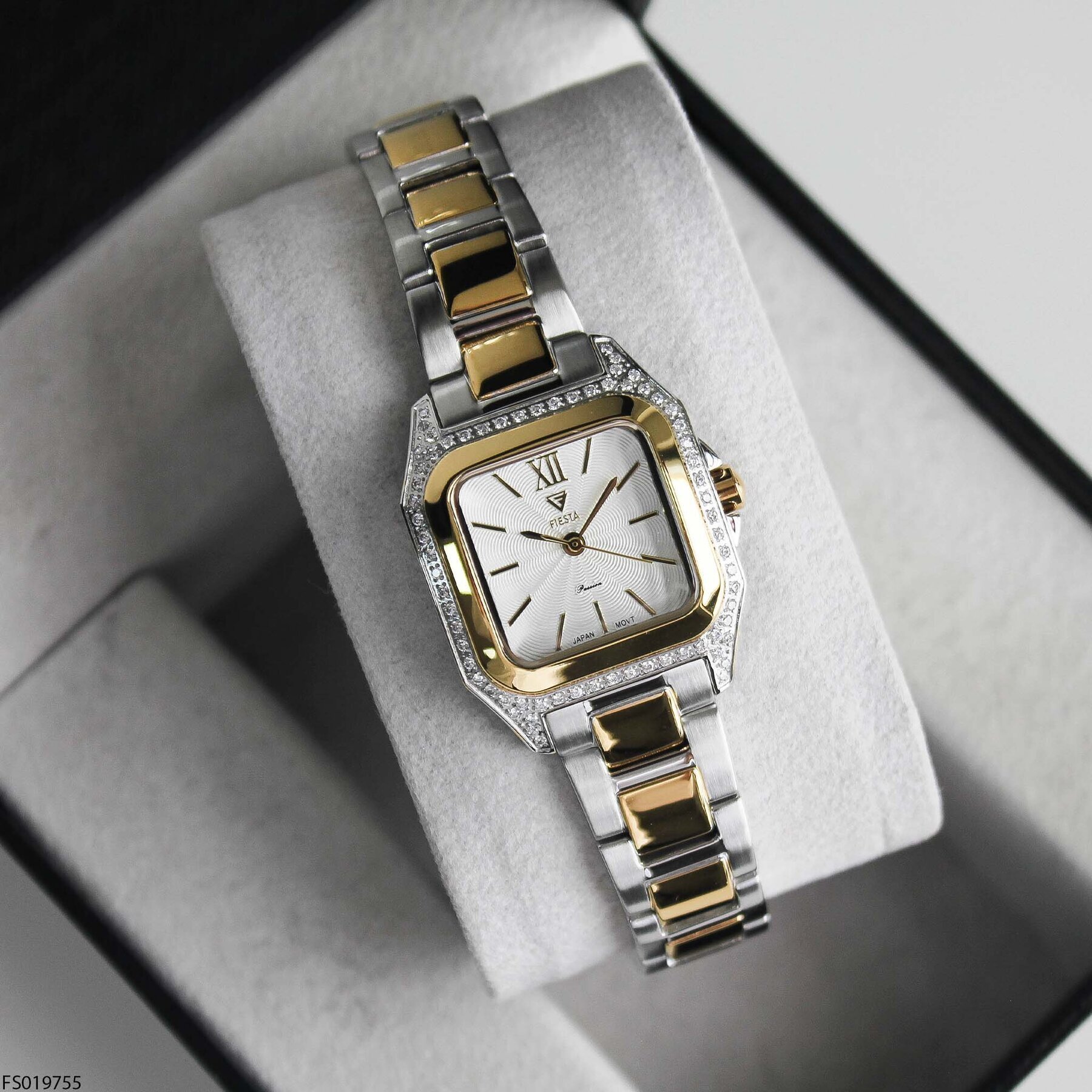 Fiesta FS019755 Çelik Kordonlu Kadın Kol Saati