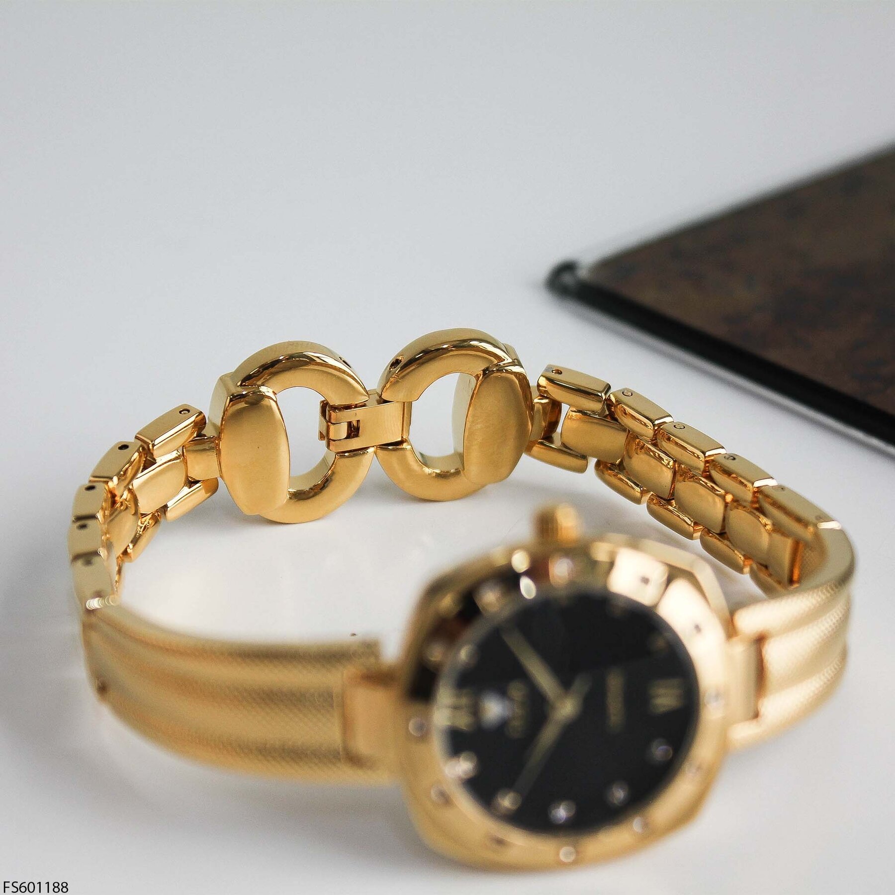 Fiesta FS601188 Çelik Kordonlu Kadın Kol Saati