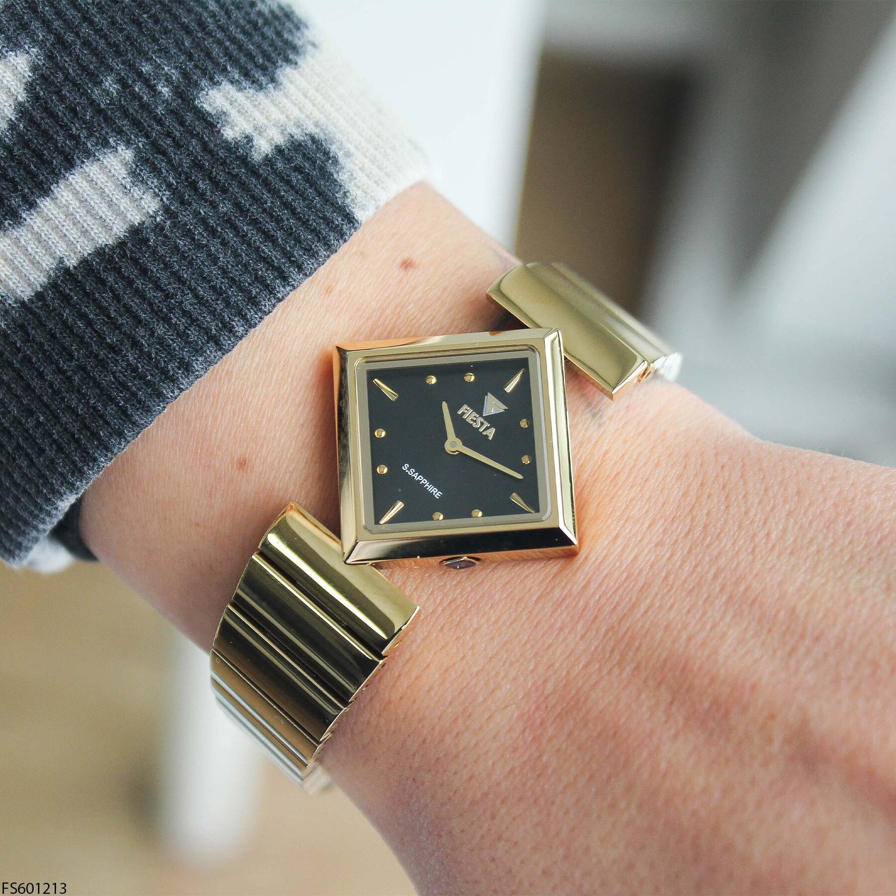 Fiesta FS601213 Çelik Kordonlu Kadın Kol Saati