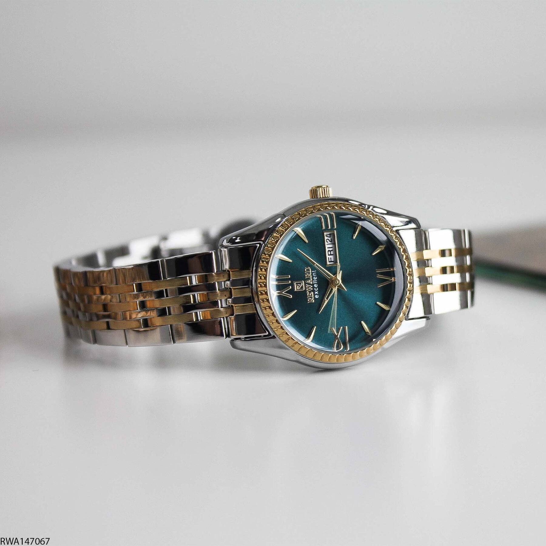 Reward RWA146964 Steel Strap Women Watch