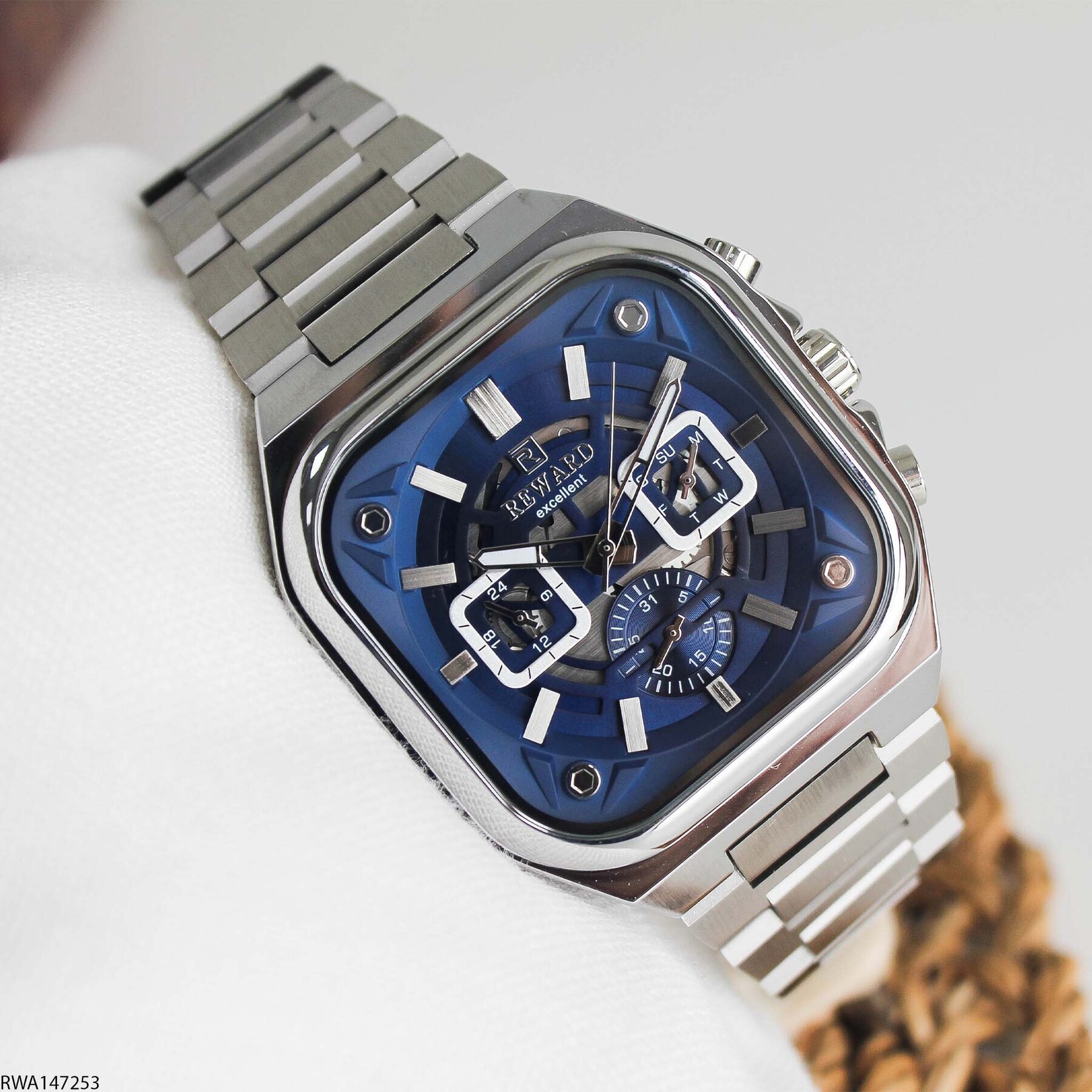 Reward RWA147154 Steel Strap Men Watch