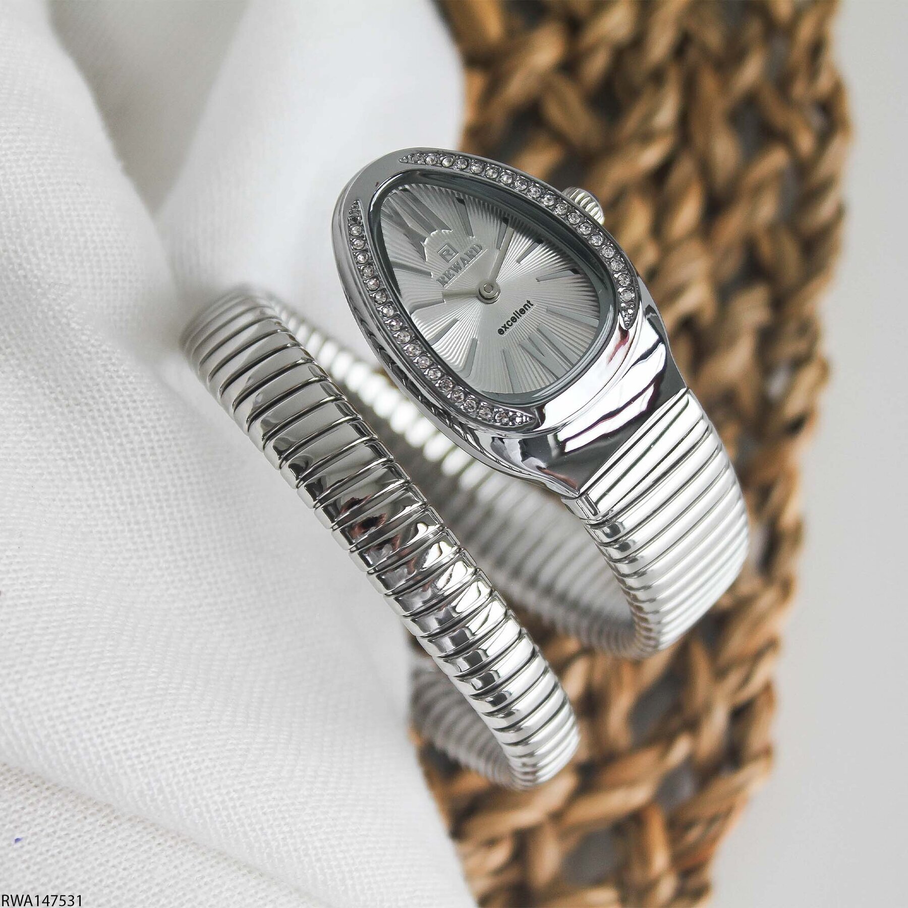 Reward RWA147531 Çelik Kordonlu Kadın Kol Saati