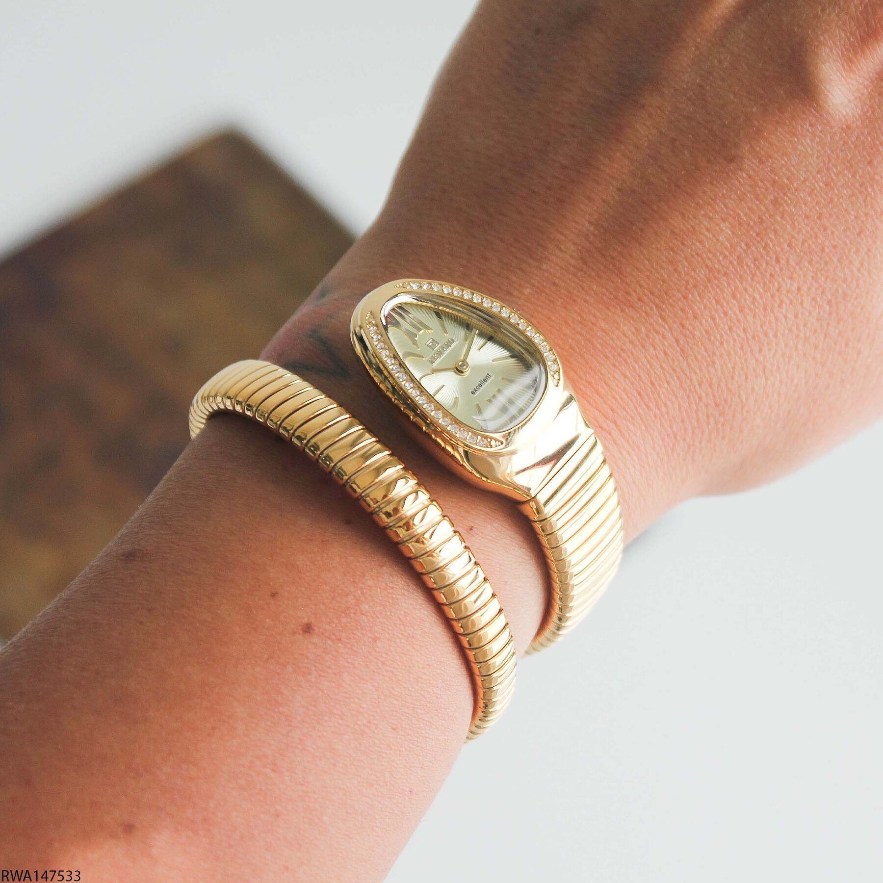 Reward RWA147533 Çelik Kordonlu Kadın Kol Saati