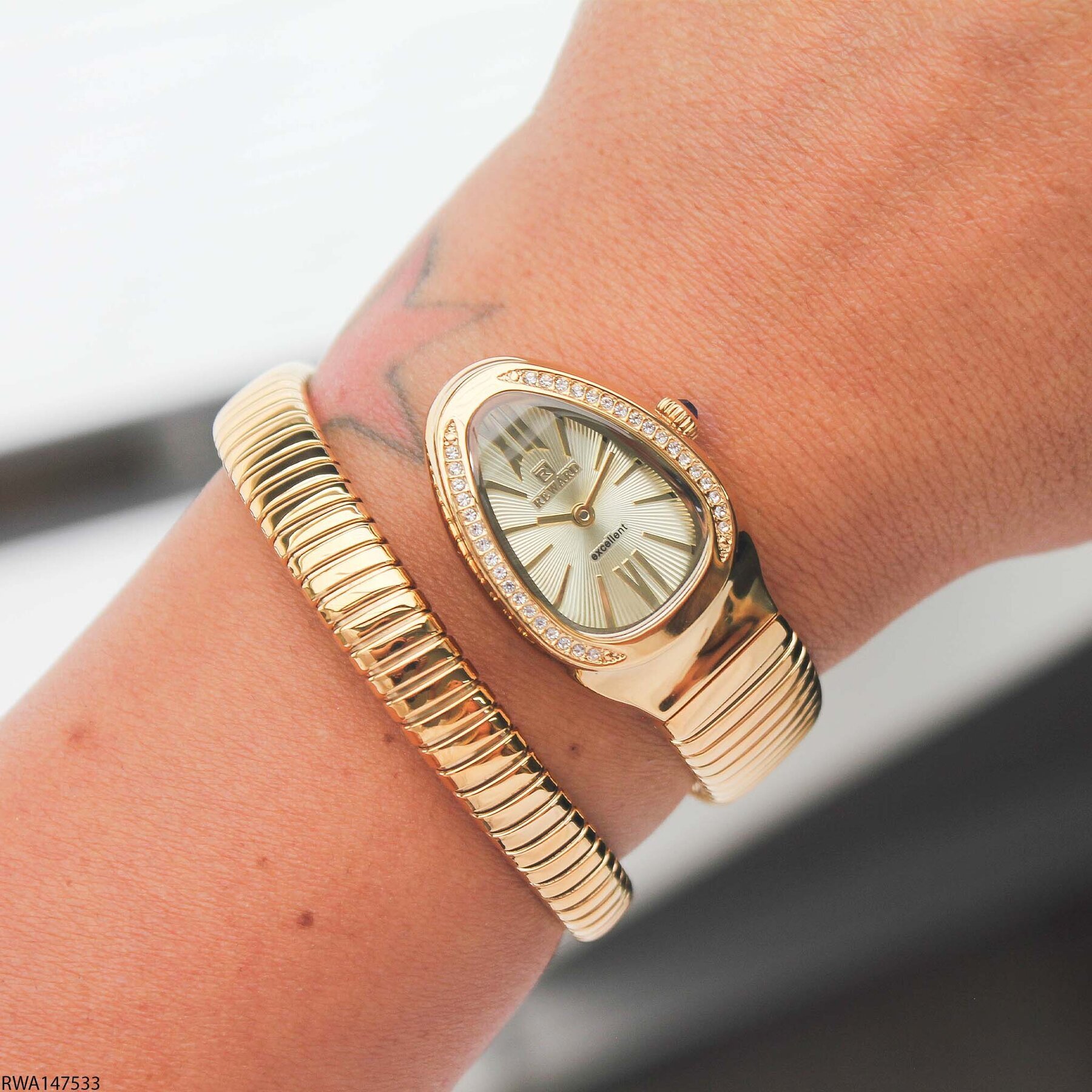 Reward RWA147533 Çelik Kordonlu Kadın Kol Saati