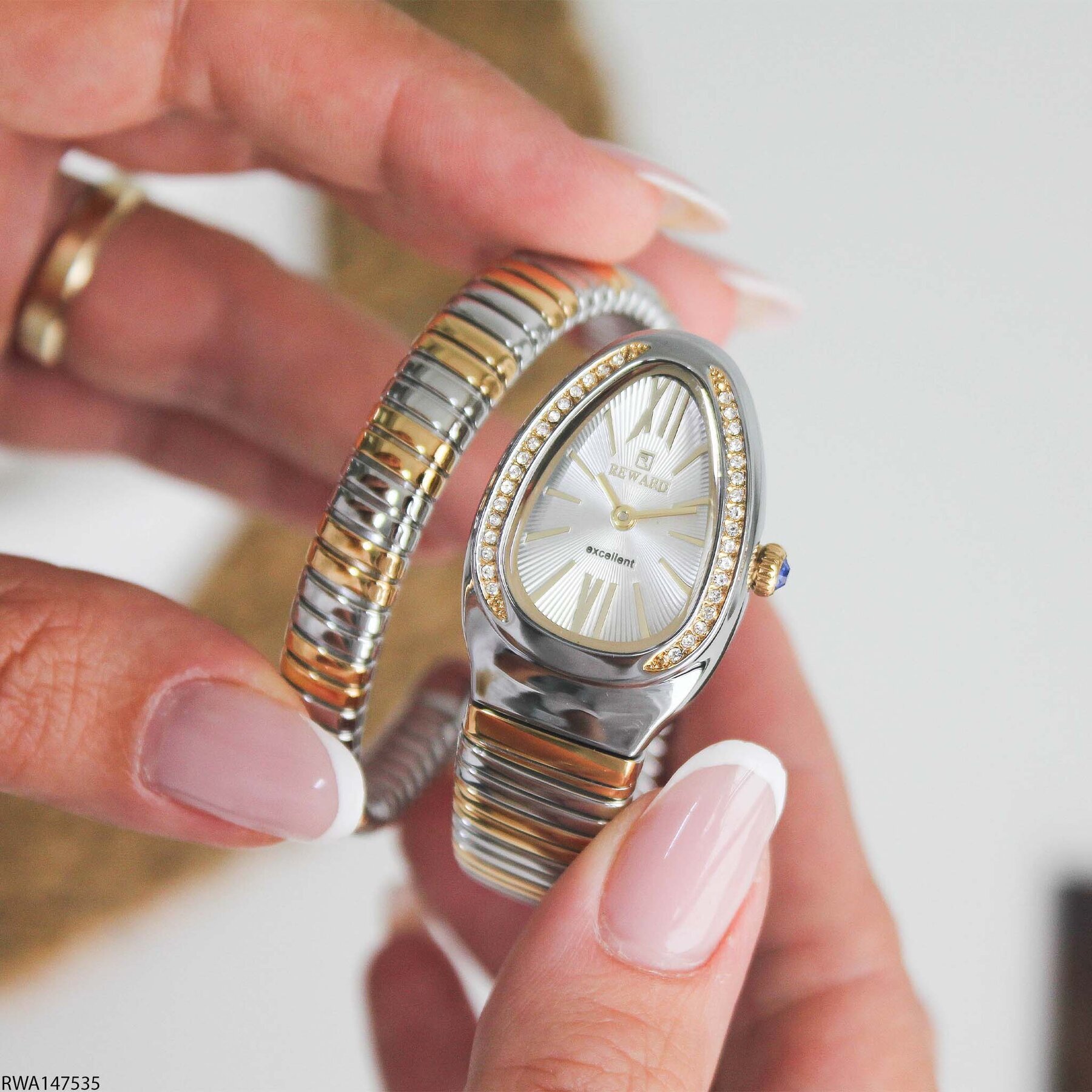 Reward RWA147535 Çelik Kordonlu Kadın Kol Saati