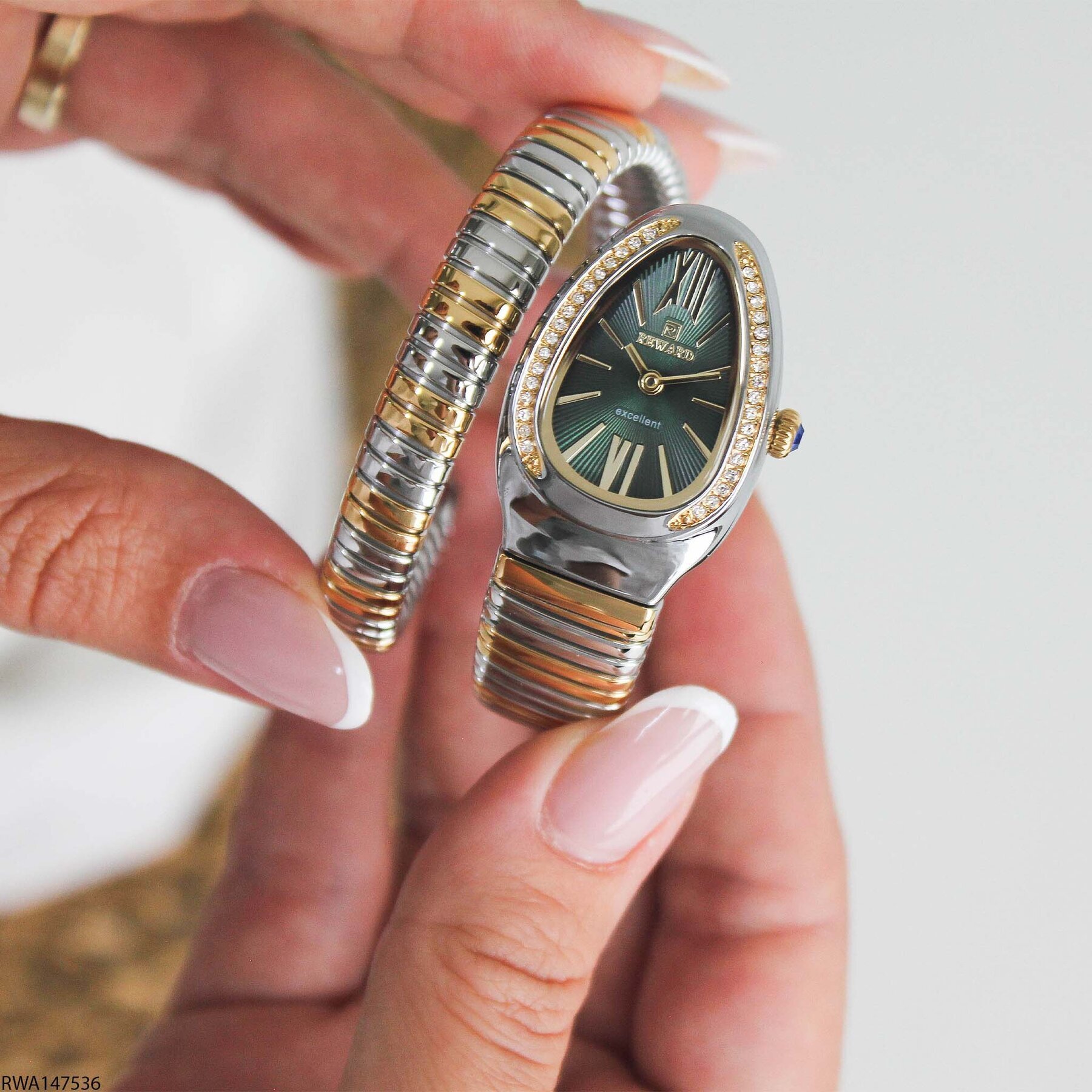 Reward RWA147536 Çelik Kordonlu Kadın Kol Saati