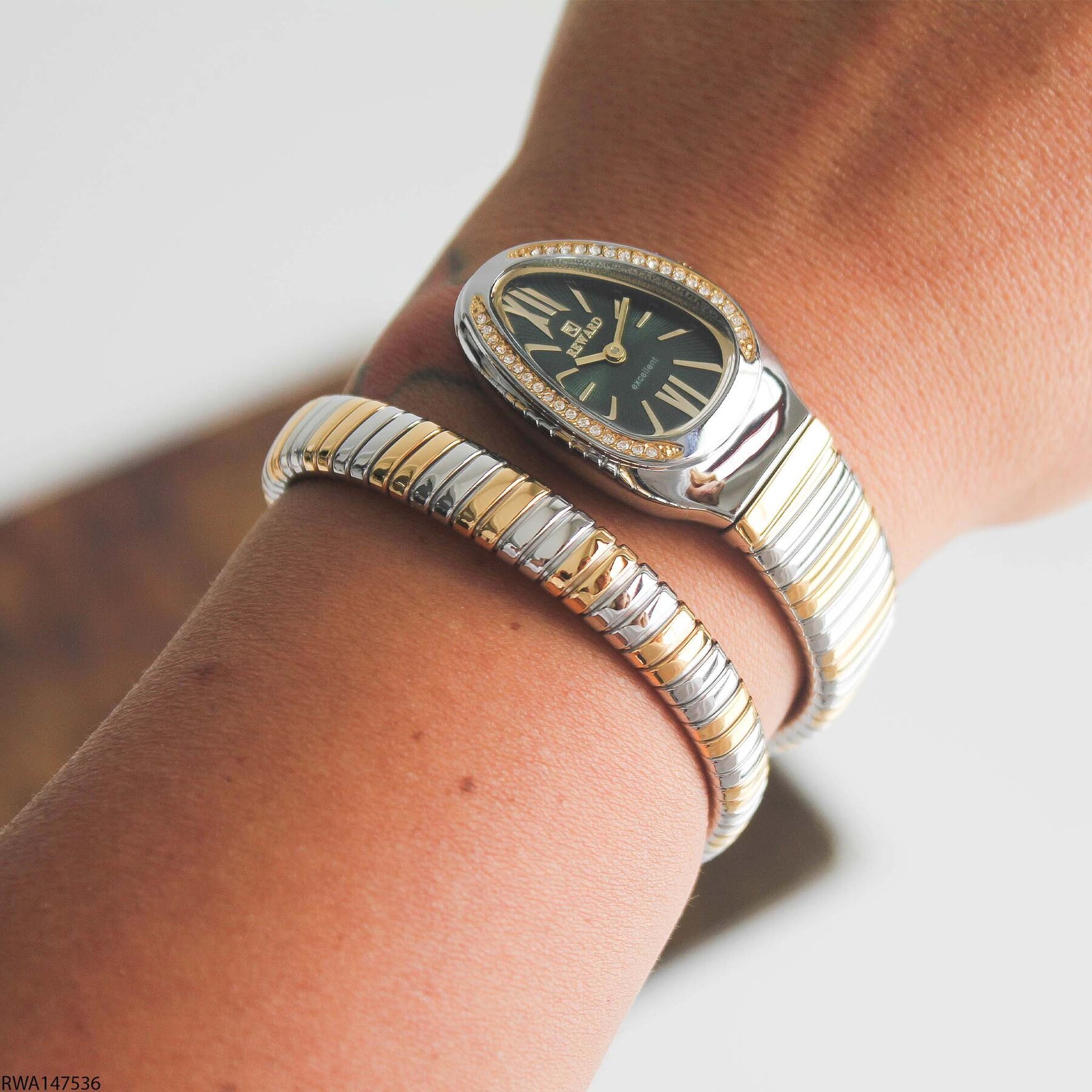 Reward RWA147536 Çelik Kordonlu Kadın Kol Saati