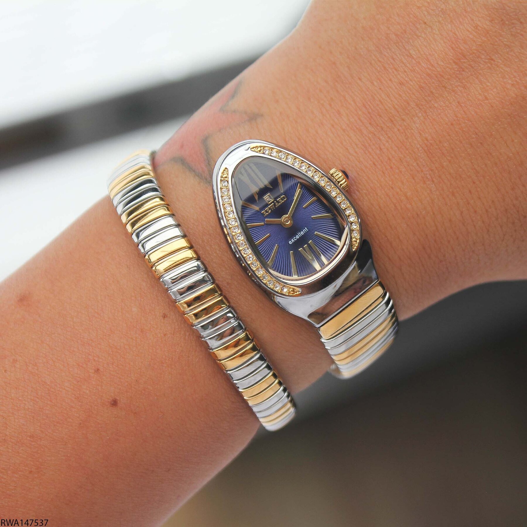 Reward RWA147537 Çelik Kordonlu Kadın Kol Saati