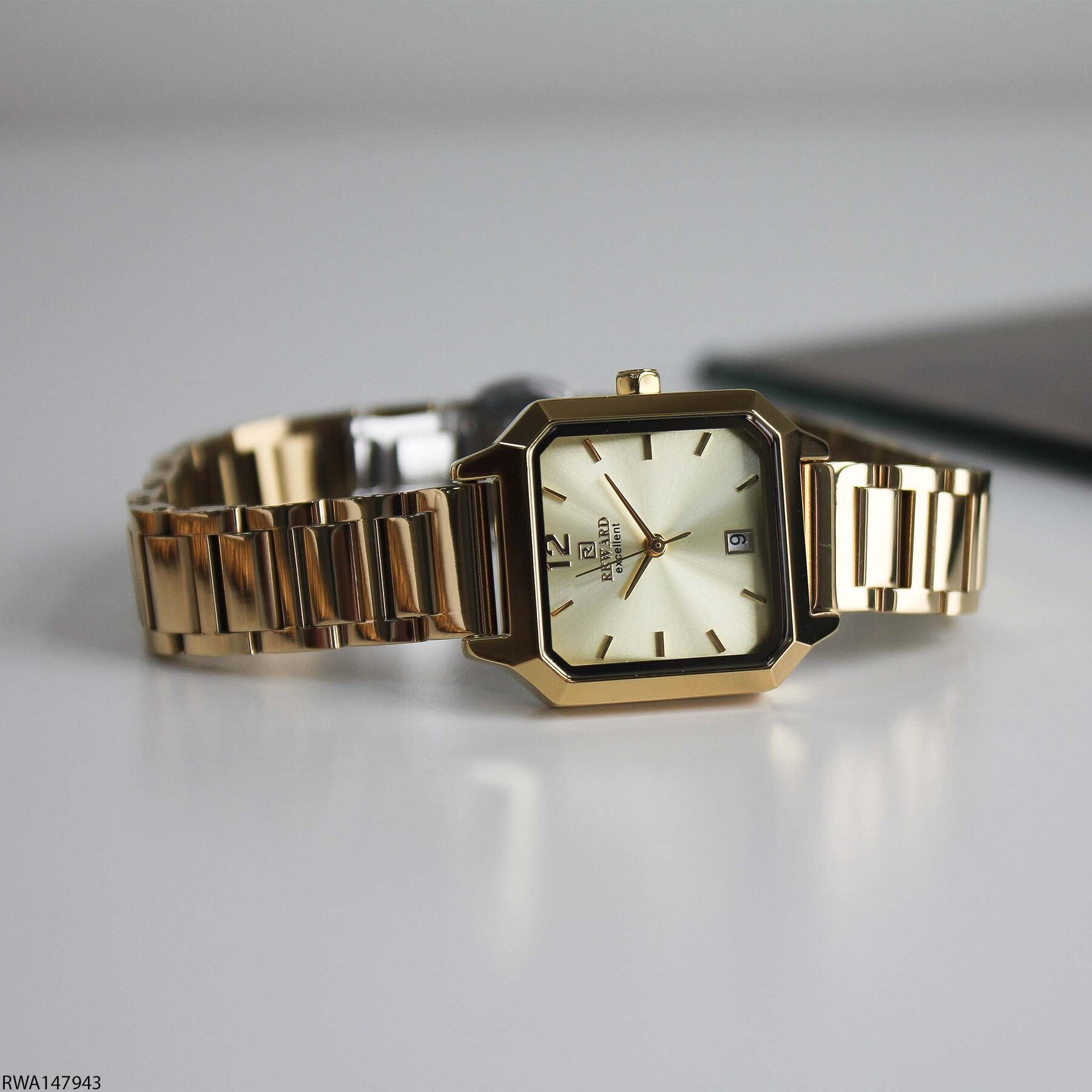 Reward RWA147943 Çelik Kordonlu Kadın Kol Saati