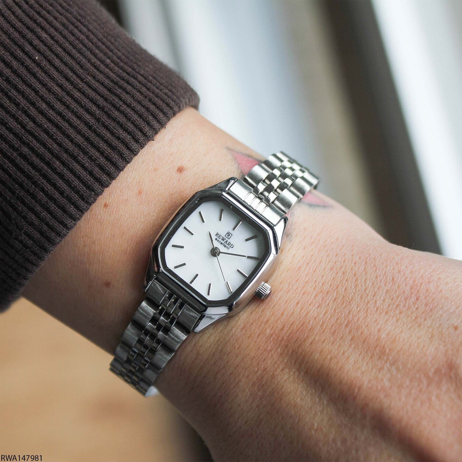 Reward RWA147981 Çelik Kordonlu Kadın Kol Saati