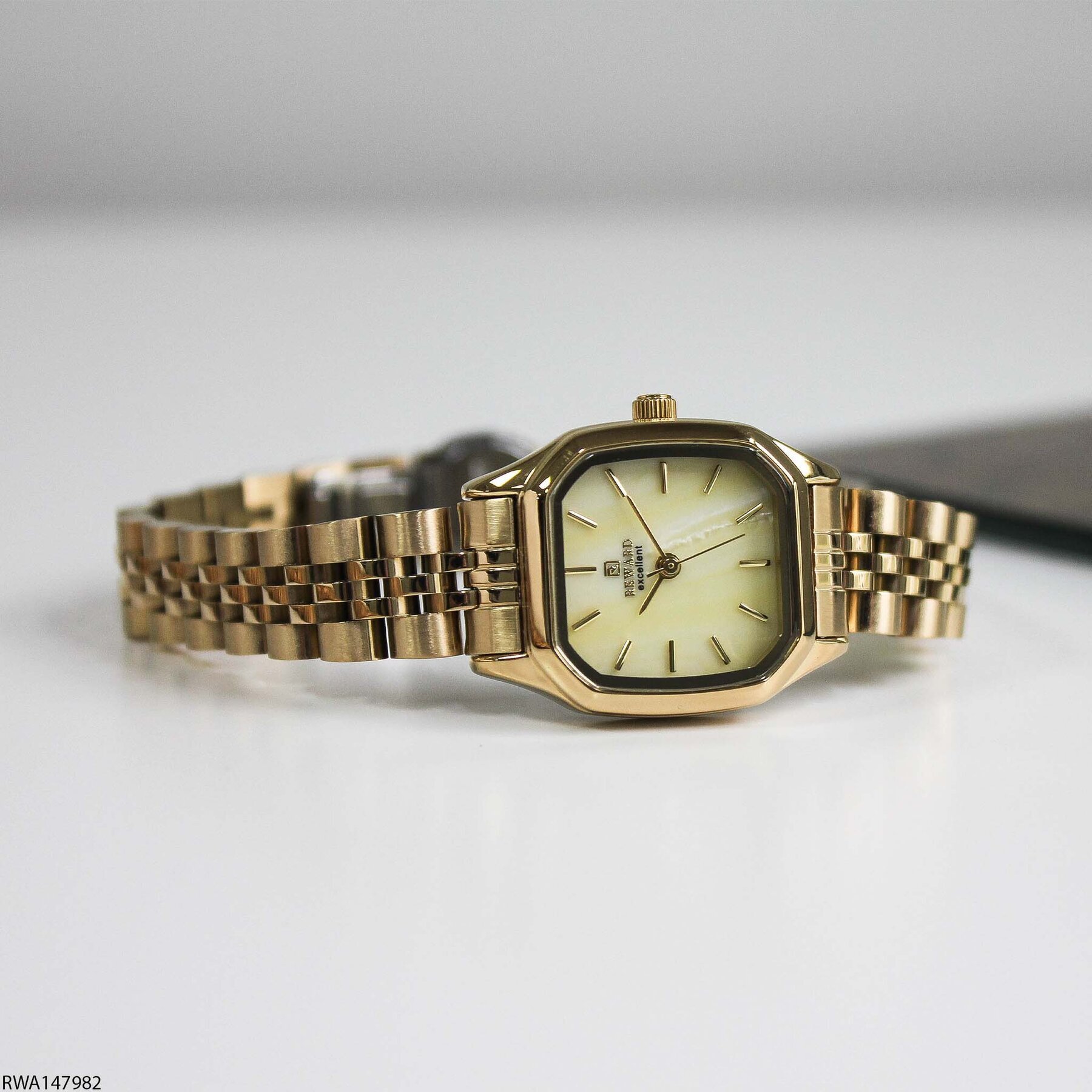 Reward RWA147982 Çelik Kordonlu Kadın Kol Saati