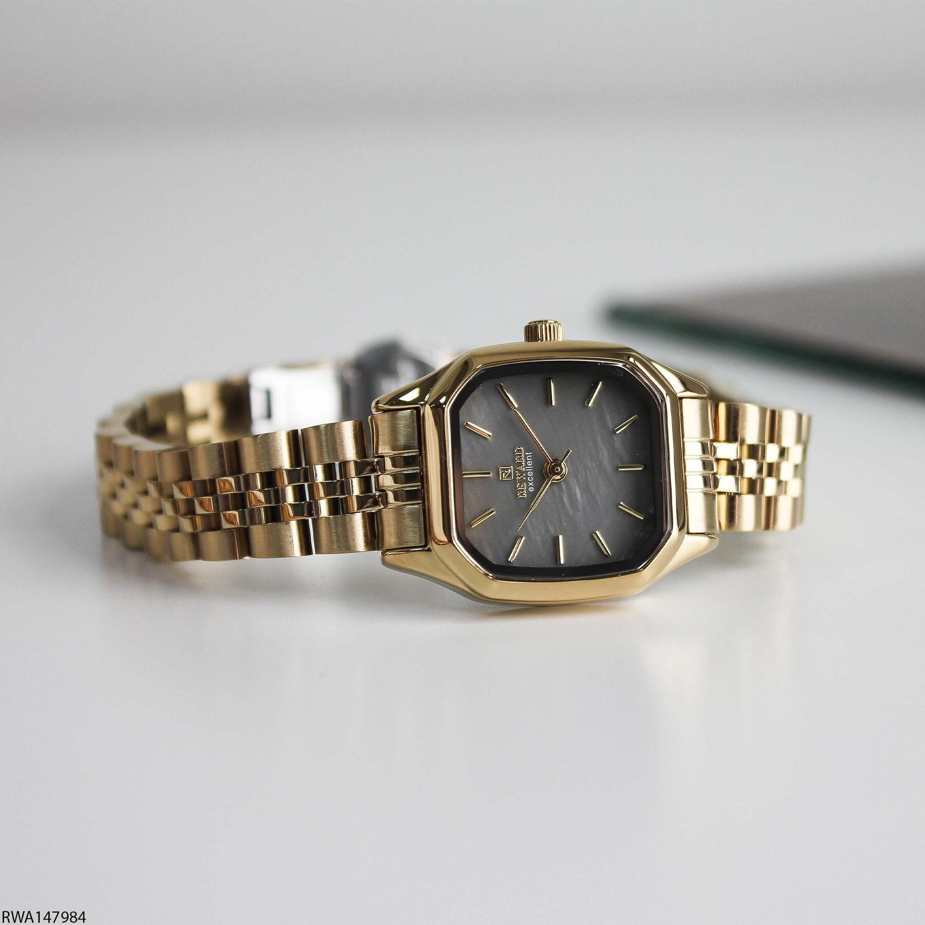 Reward RWA147984 Çelik Kordonlu Kadın Kol Saati