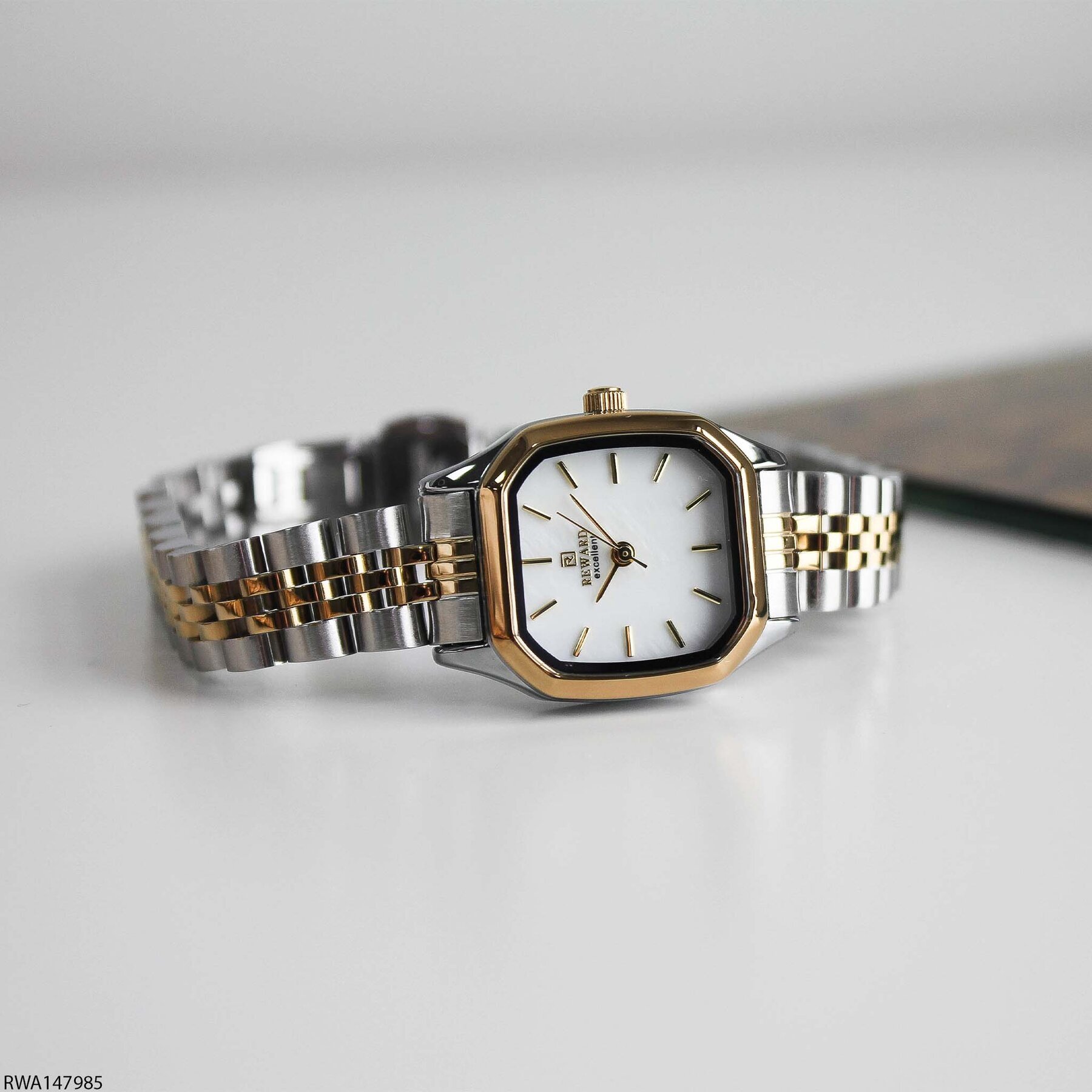 Reward RWA146964 Steel Strap Women Watch