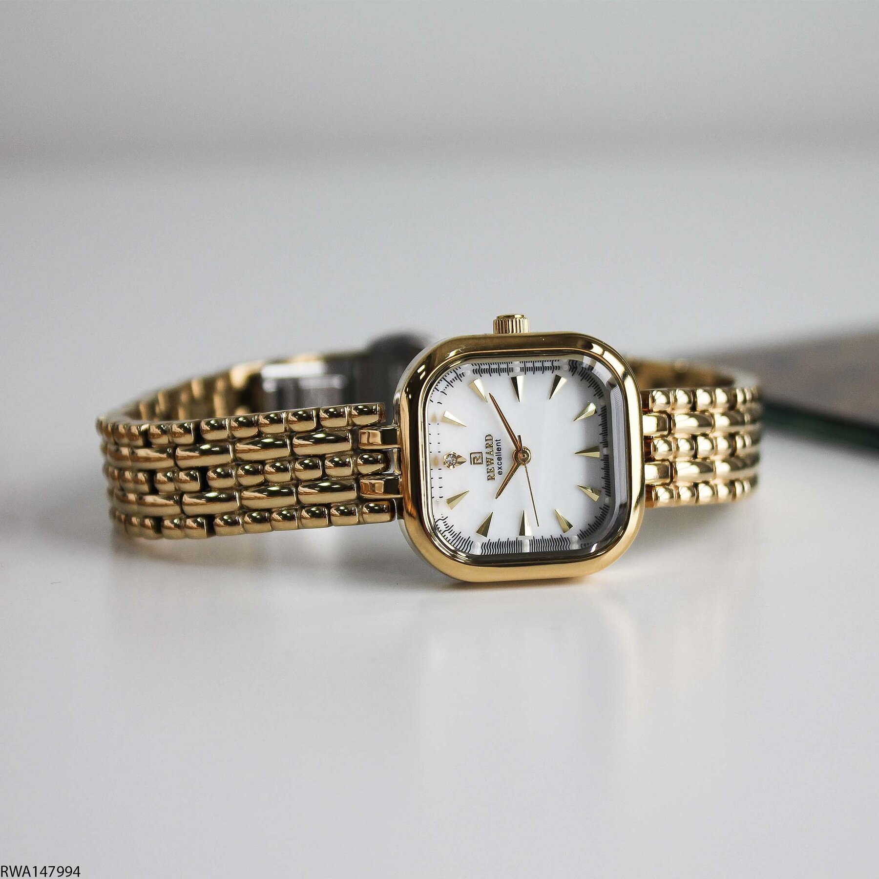 Reward RWA146964 Steel Strap Women Watch