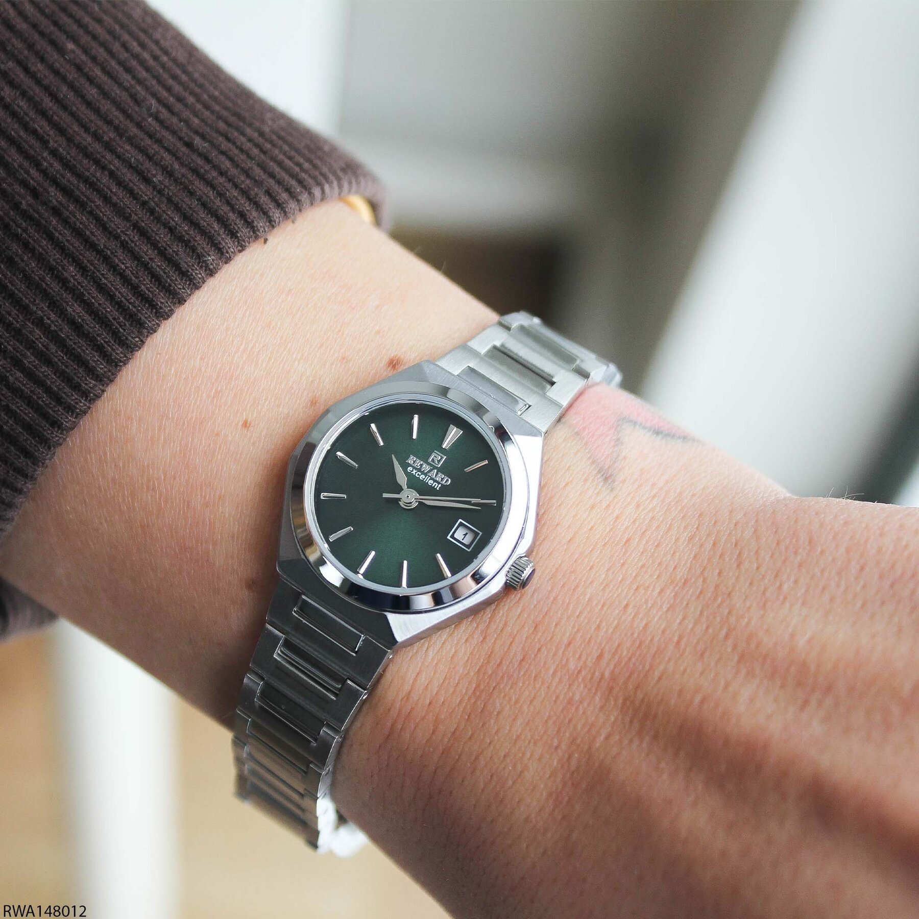 Reward RWA148012 Çelik Kordonlu Kadın Kol Saati