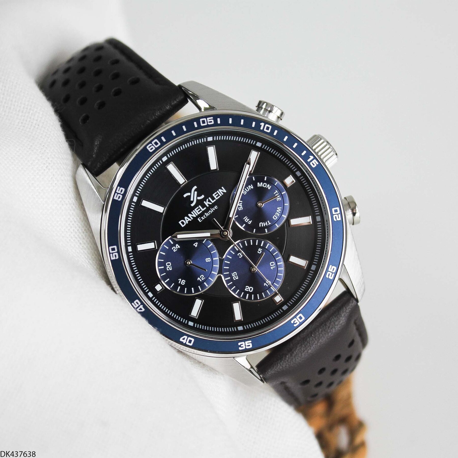 Daniel Klein DK437638 Deri Kordonlu Erkek Kol Saati