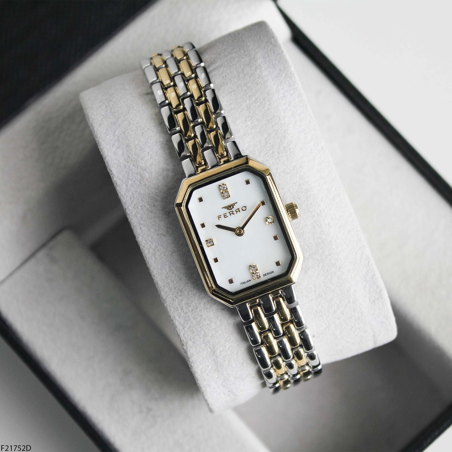 Ferro F21752D Çelik Kordonlu Kadın Kol Saati