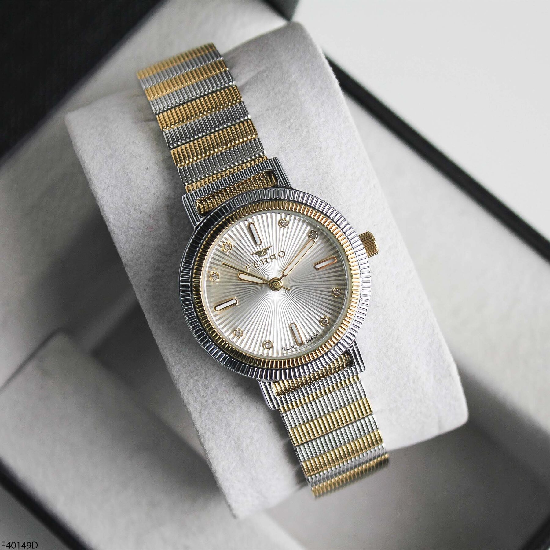 Ferro F40149D Çelik Kordonlu Kadın Kol Saati