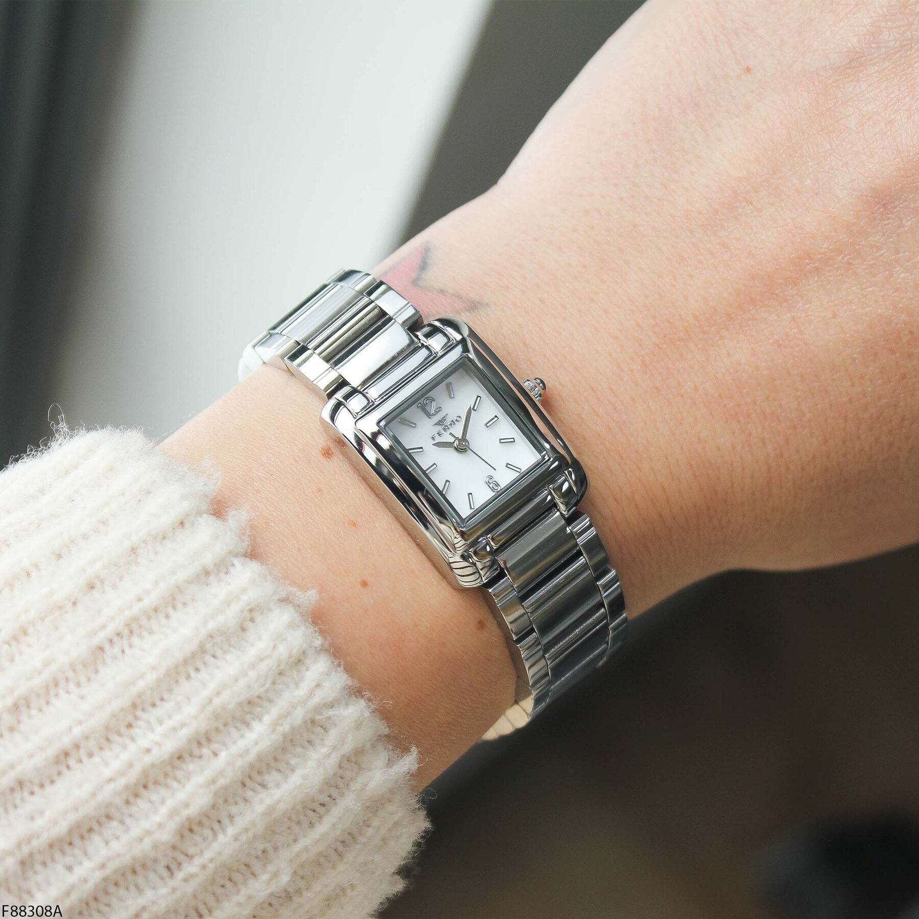 Ferro F88308A Çelik Kordonlu Kadın Kol Saati