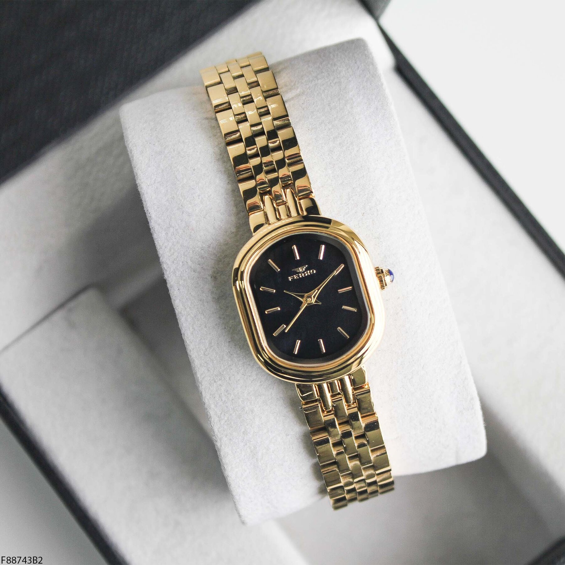 Ferro F88743B2 Çelik Kordonlu Kadın Kol Saati