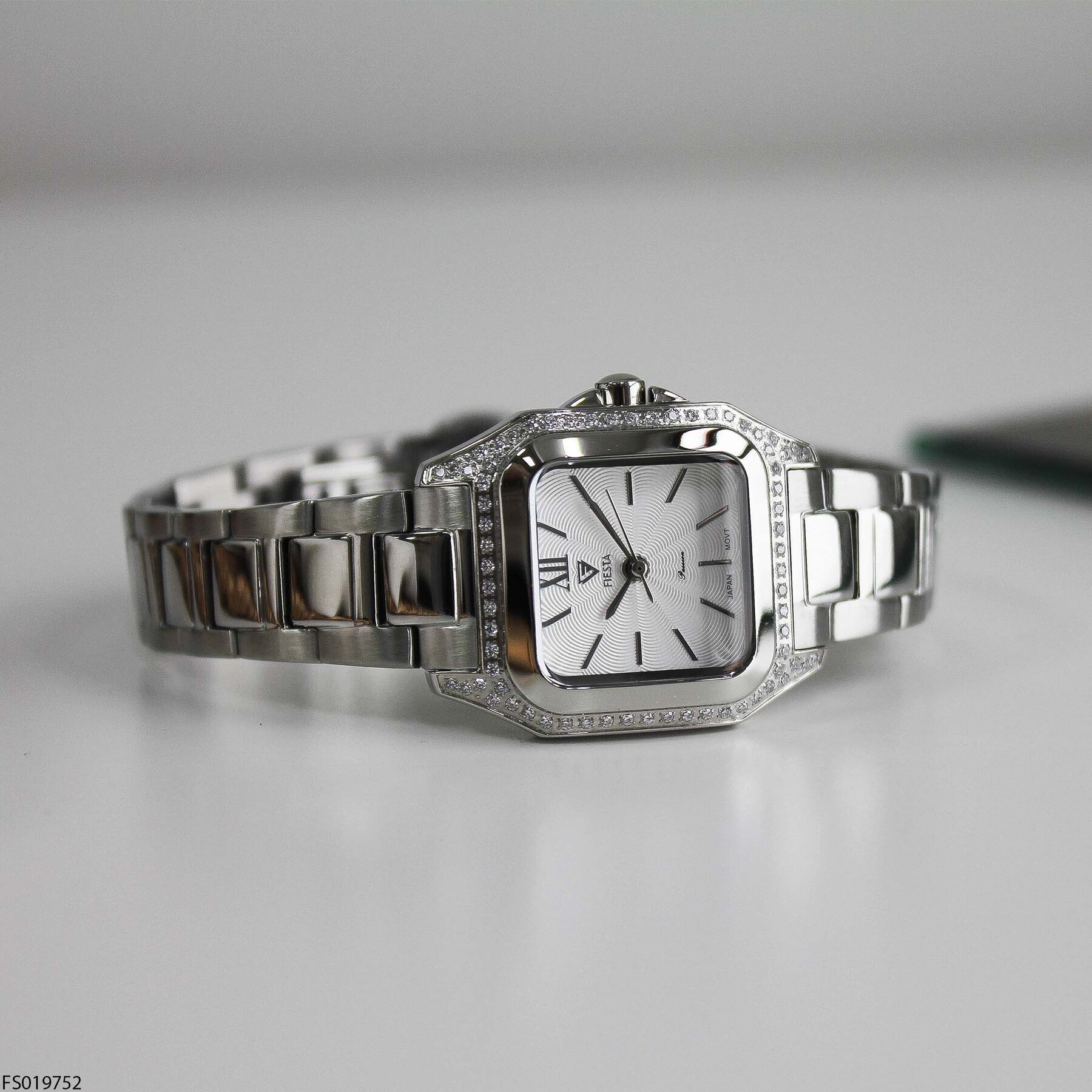 Fiesta FS019752 Çelik Kordonlu Kadın Kol Saati