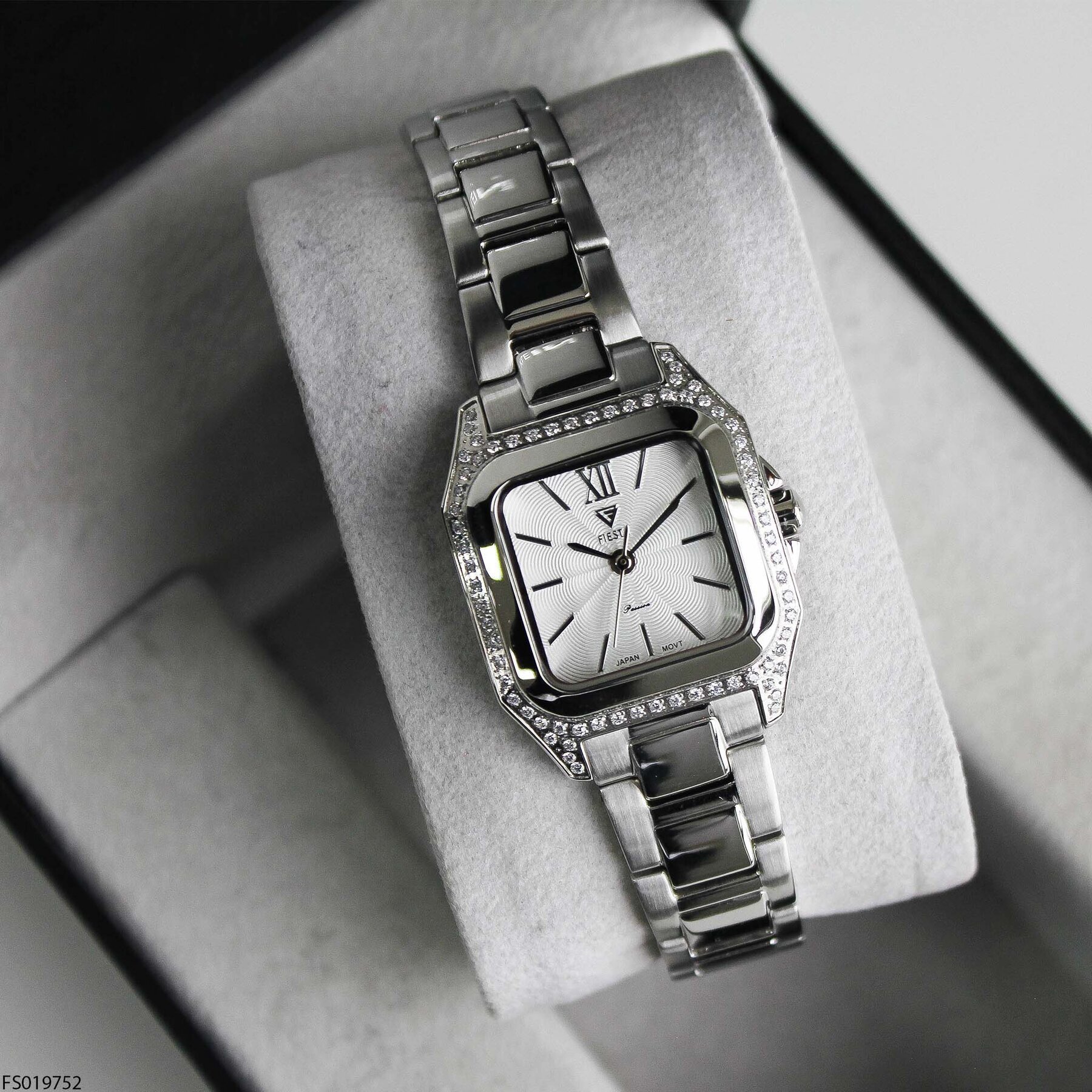 Fiesta FS019752 Çelik Kordonlu Kadın Kol Saati