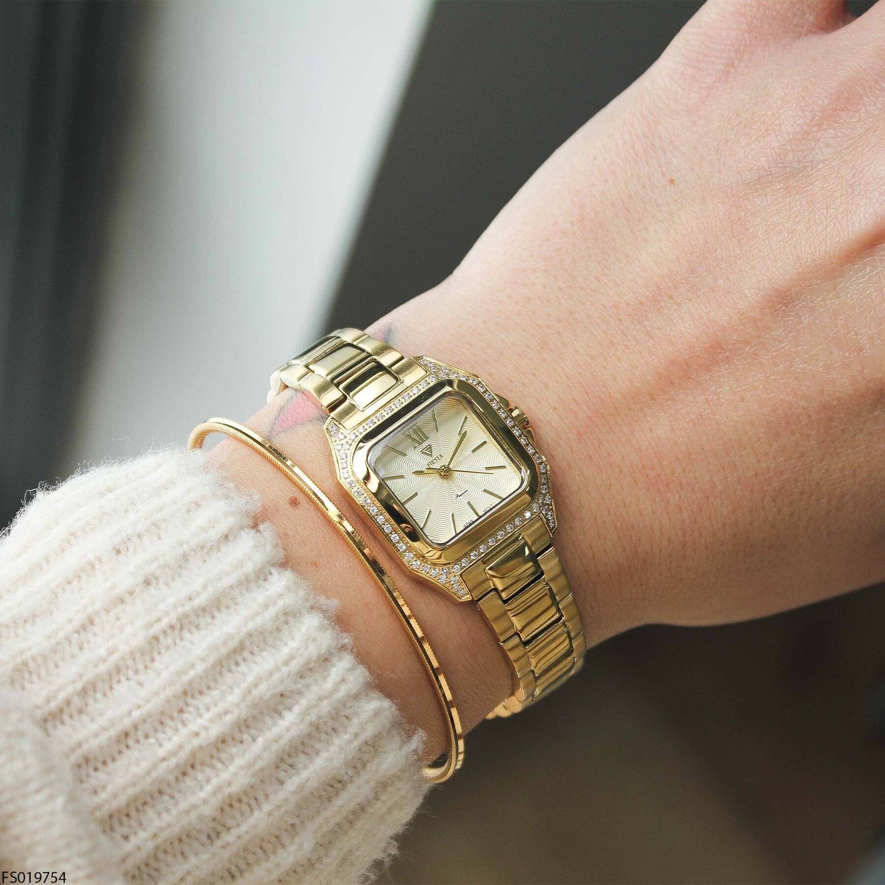 Fiesta FS019754 Çelik Kordonlu Kadın Kol Saati