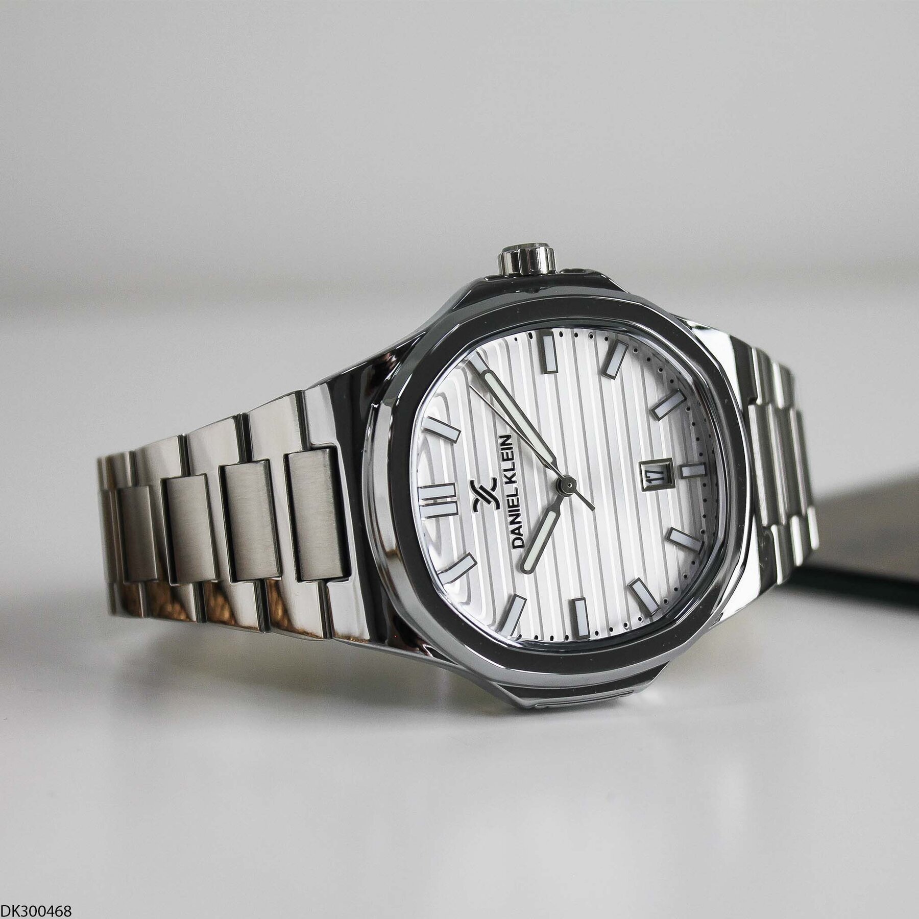 Daniel Klein DK453126 Steel Strap Men Watch