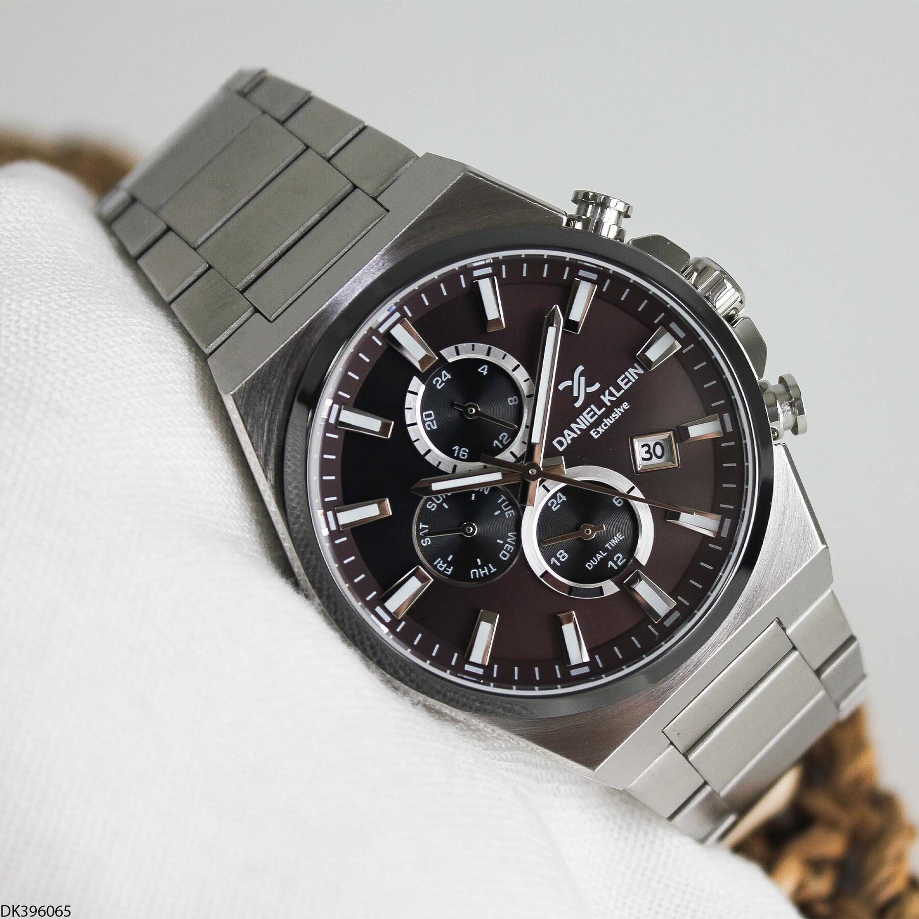 Daniel Klein DK453126 Steel Strap Men Watch