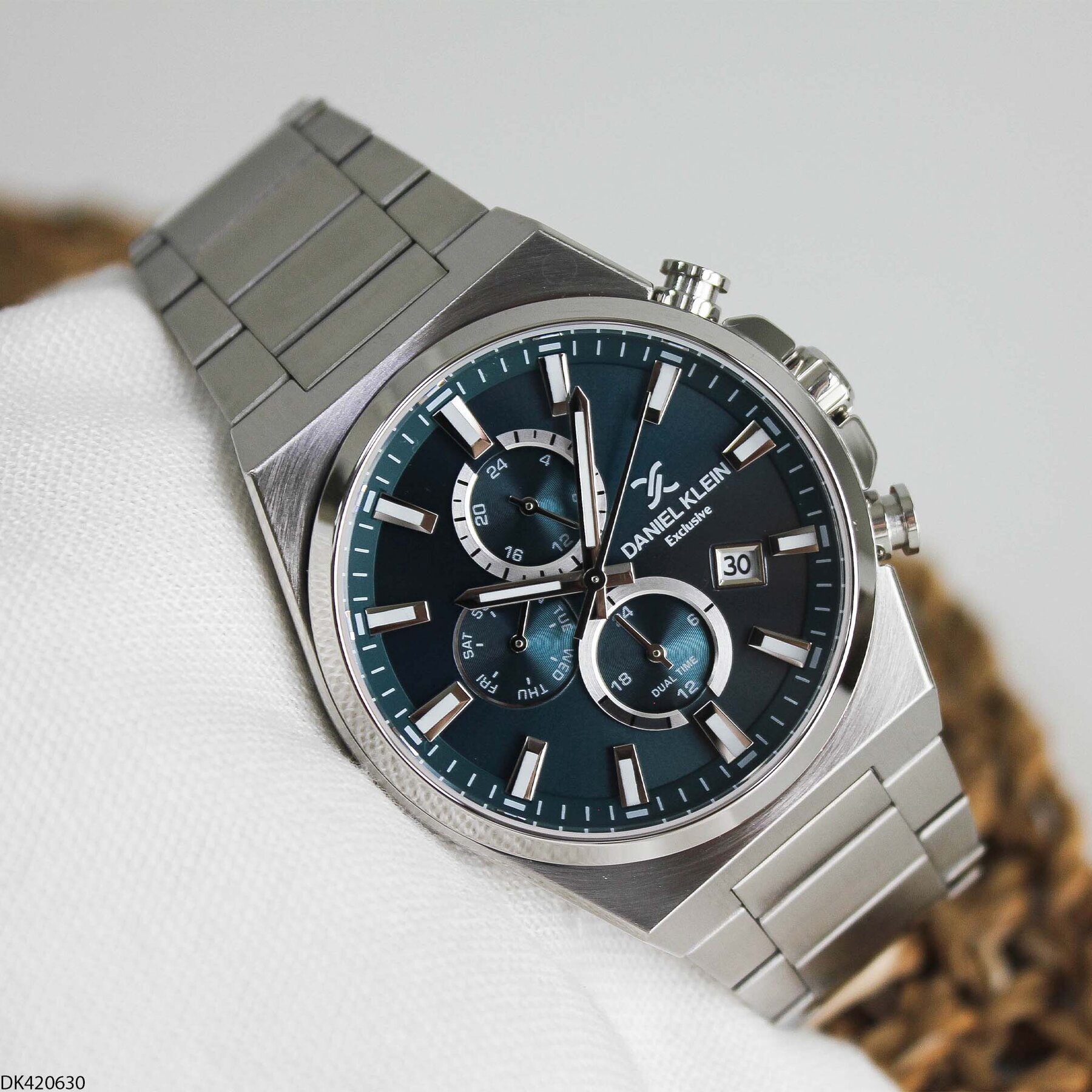Daniel Klein DK453126 Steel Strap Men Watch