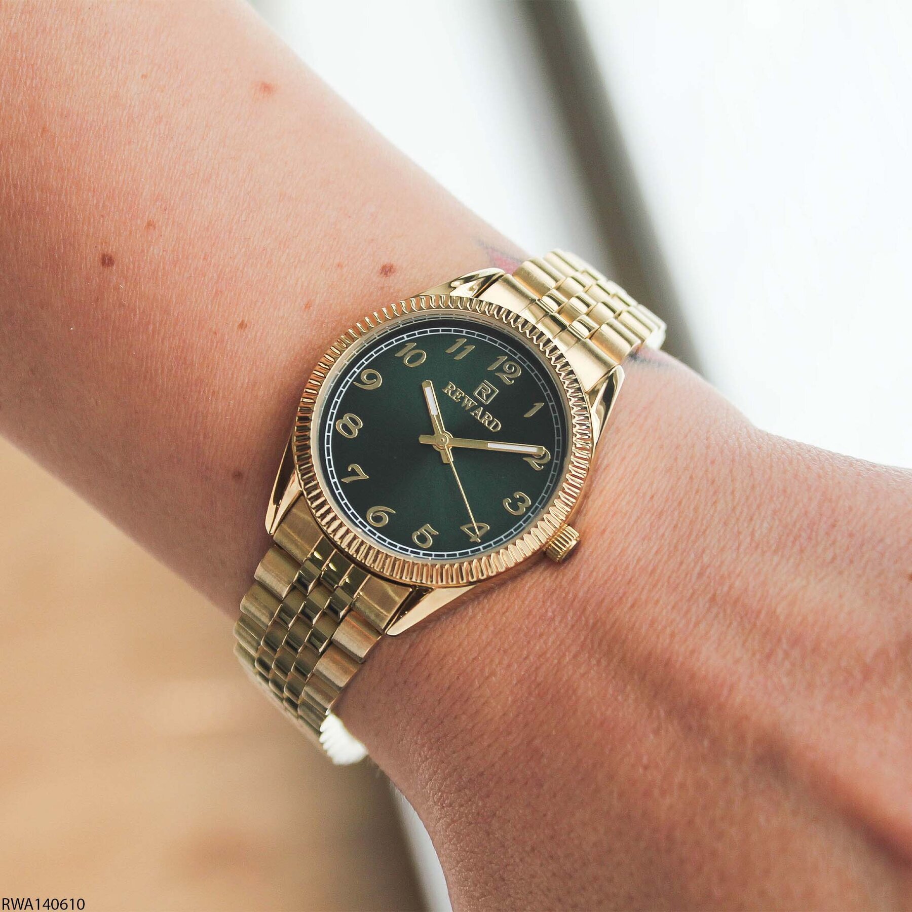 Reward RWA146964 Steel Strap Women Watch