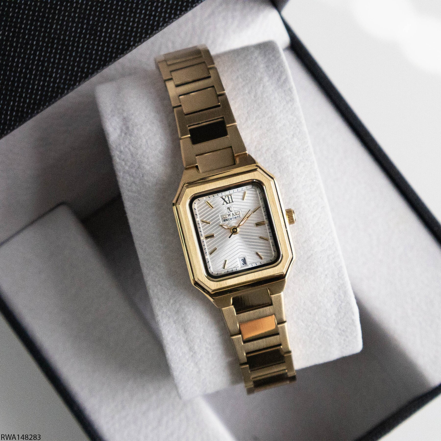 Reward RWA146964 Steel Strap Women Watch