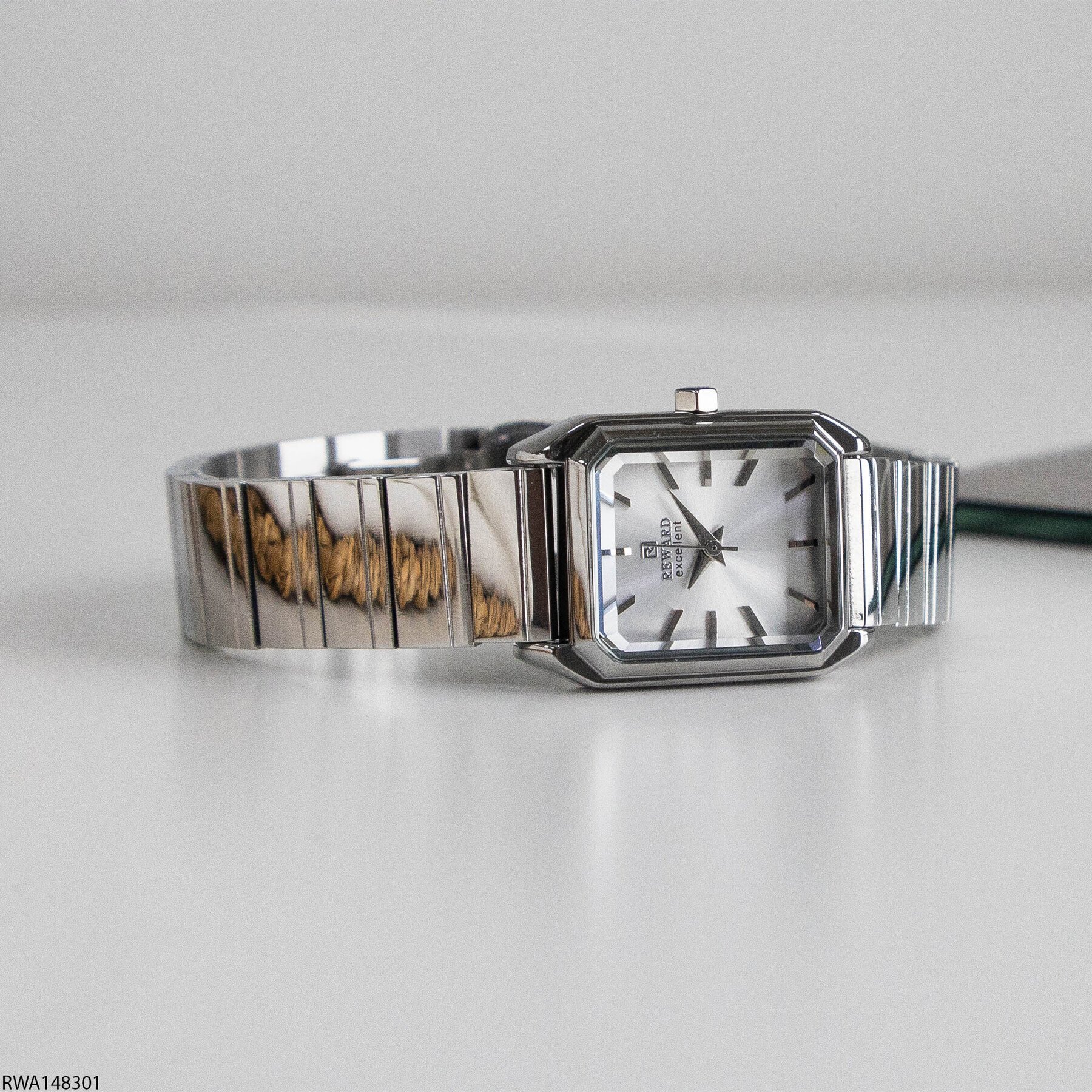 Reward RWA146964 Steel Strap Women Watch