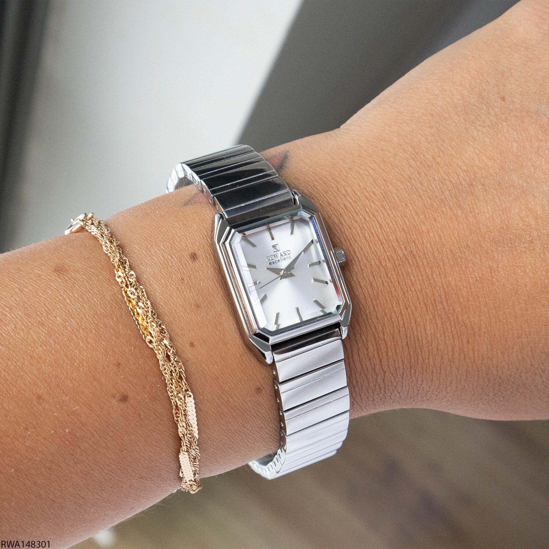 Reward RWA146964 Steel Strap Women Watch