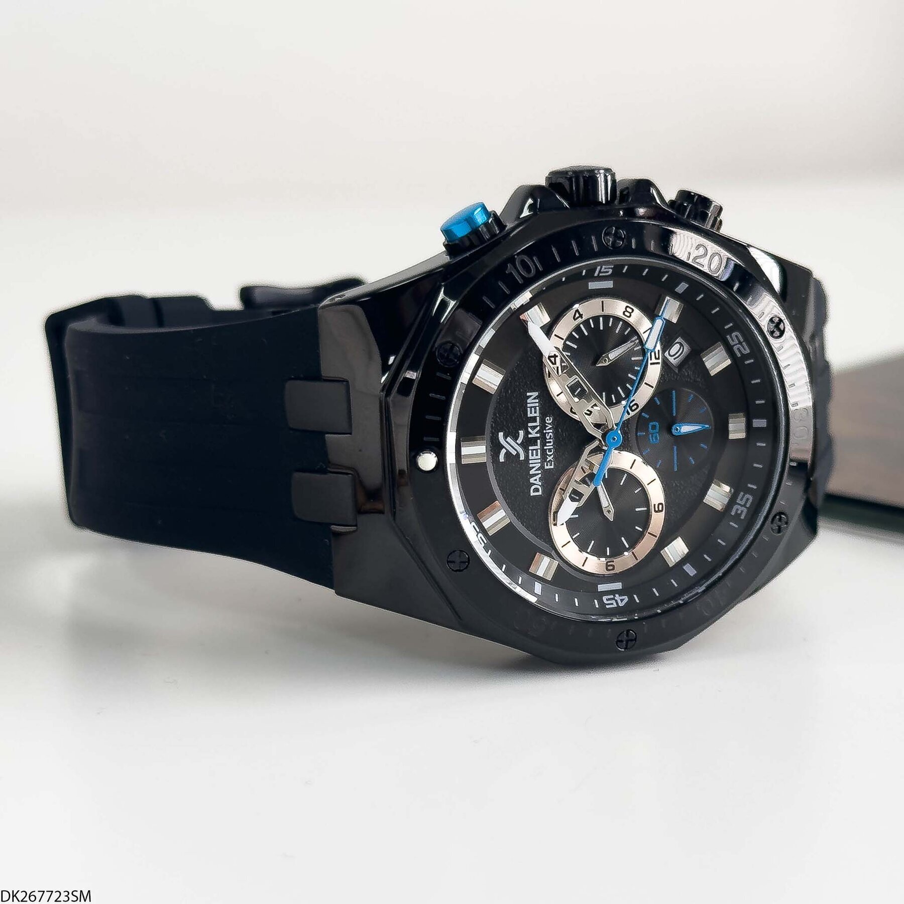 Daniel Klein DK453126 Steel Strap Men Watch